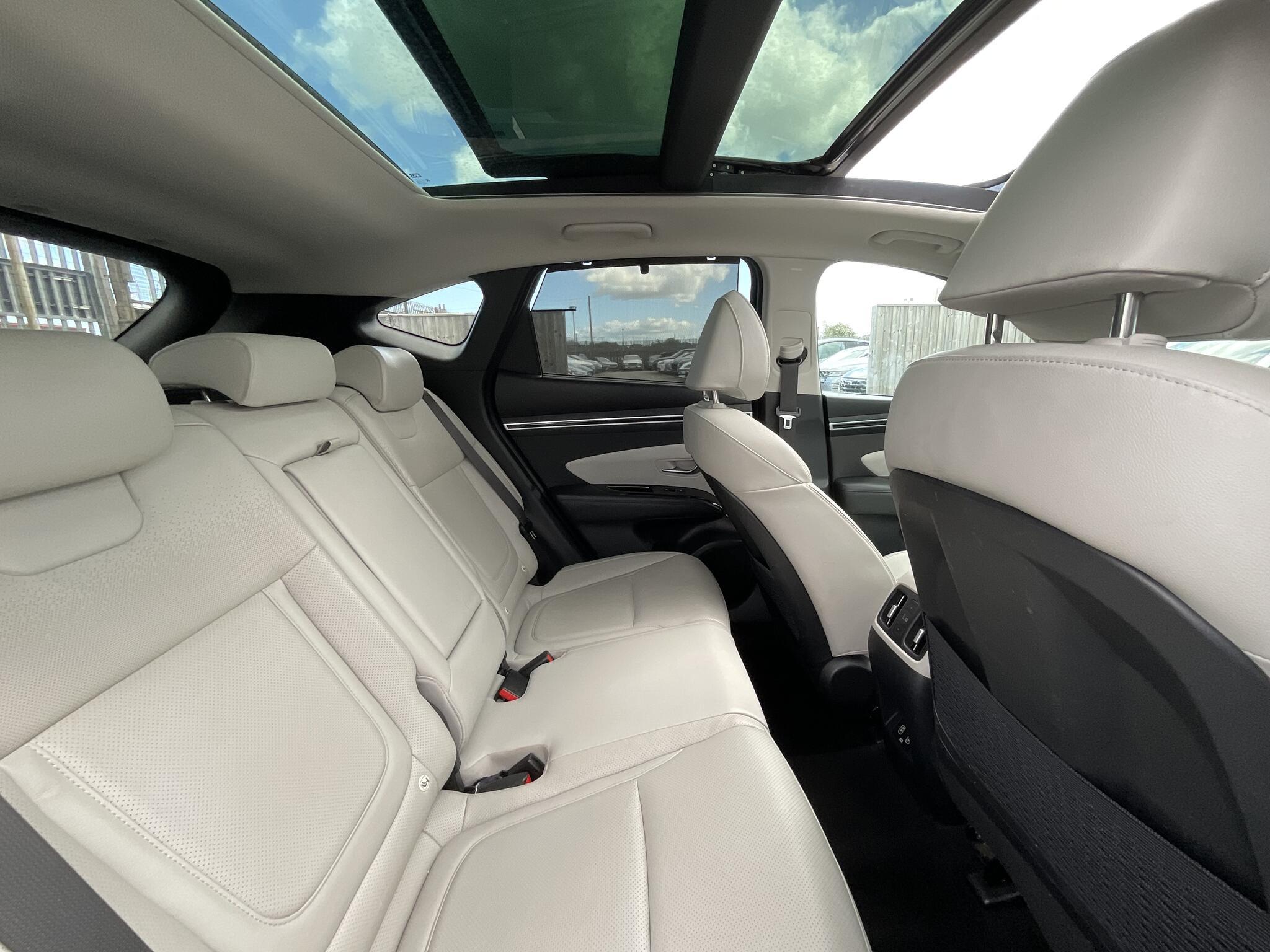 Hyundai Tucson - Image 12