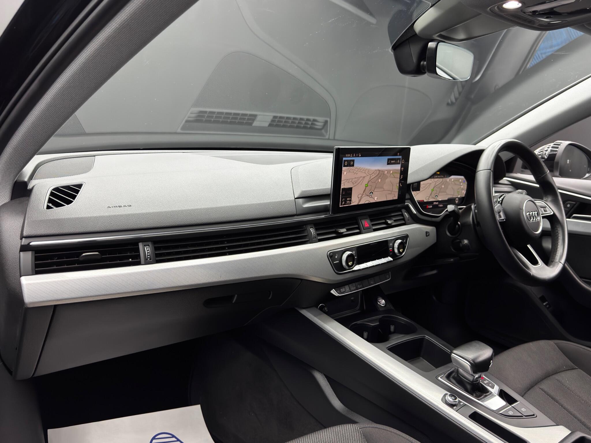 Audi A4 Avant - Image 11