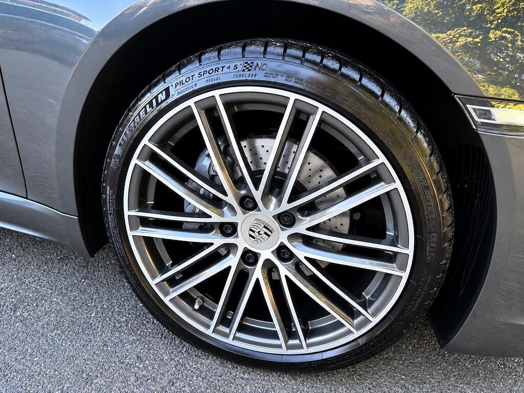 Porsche 718 Cayman - Image 13
