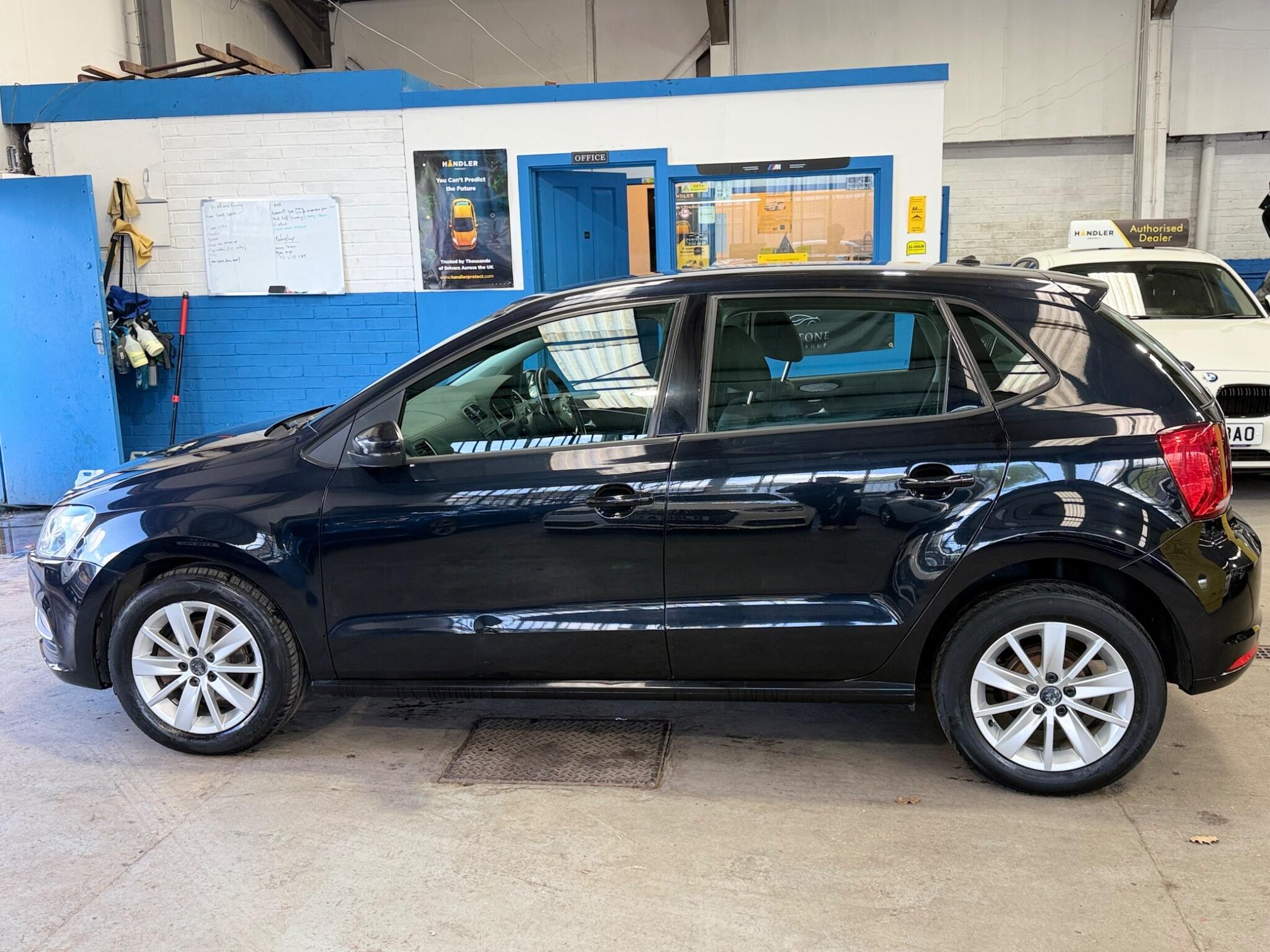 Volkswagen Polo - Image 6