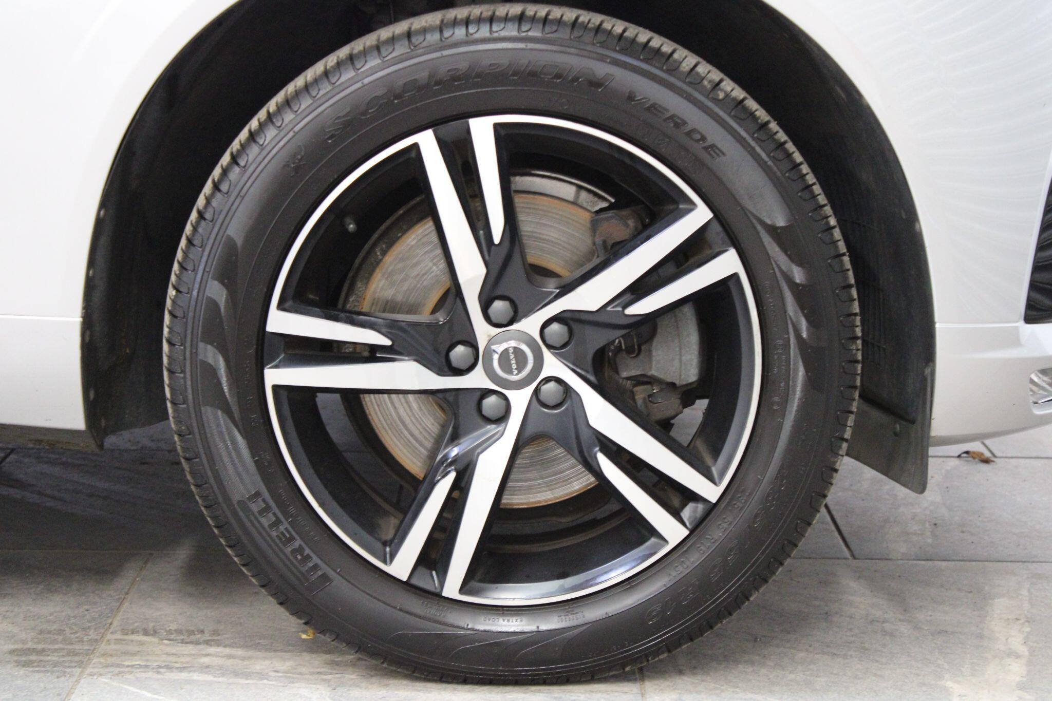 Volvo XC60 - Image 7