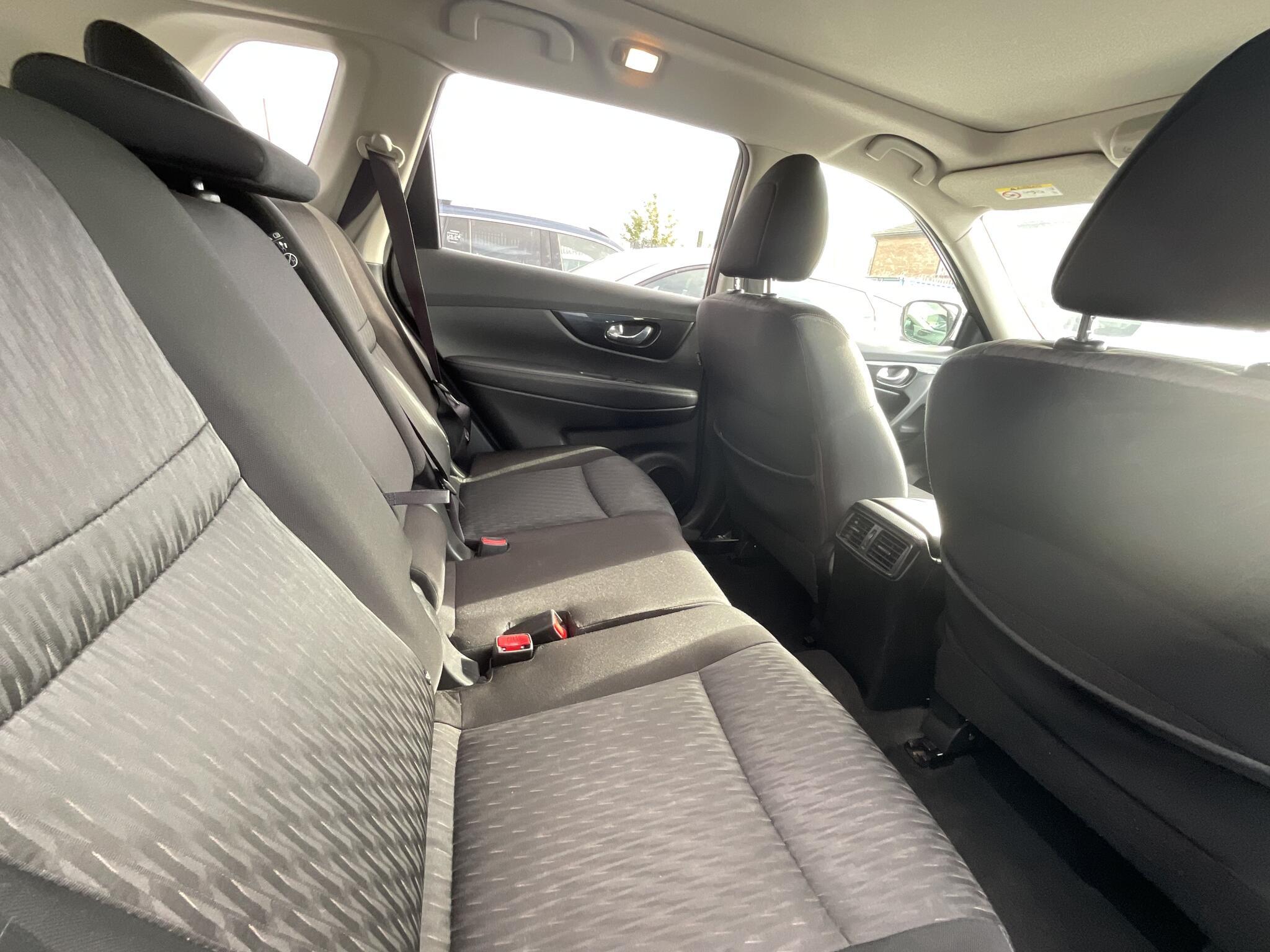 Nissan X-Trail - Image 12