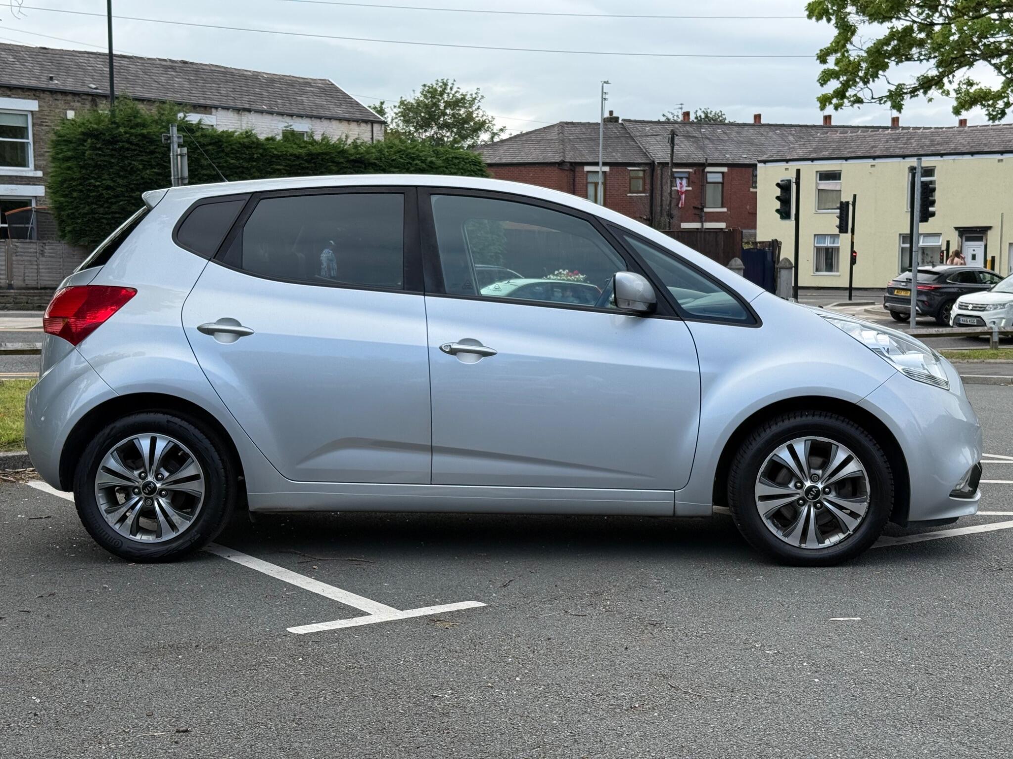 Kia Venga - Image 8