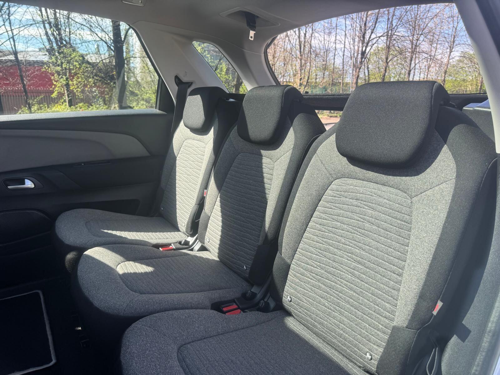 Citroen C4 Picasso - Image 32