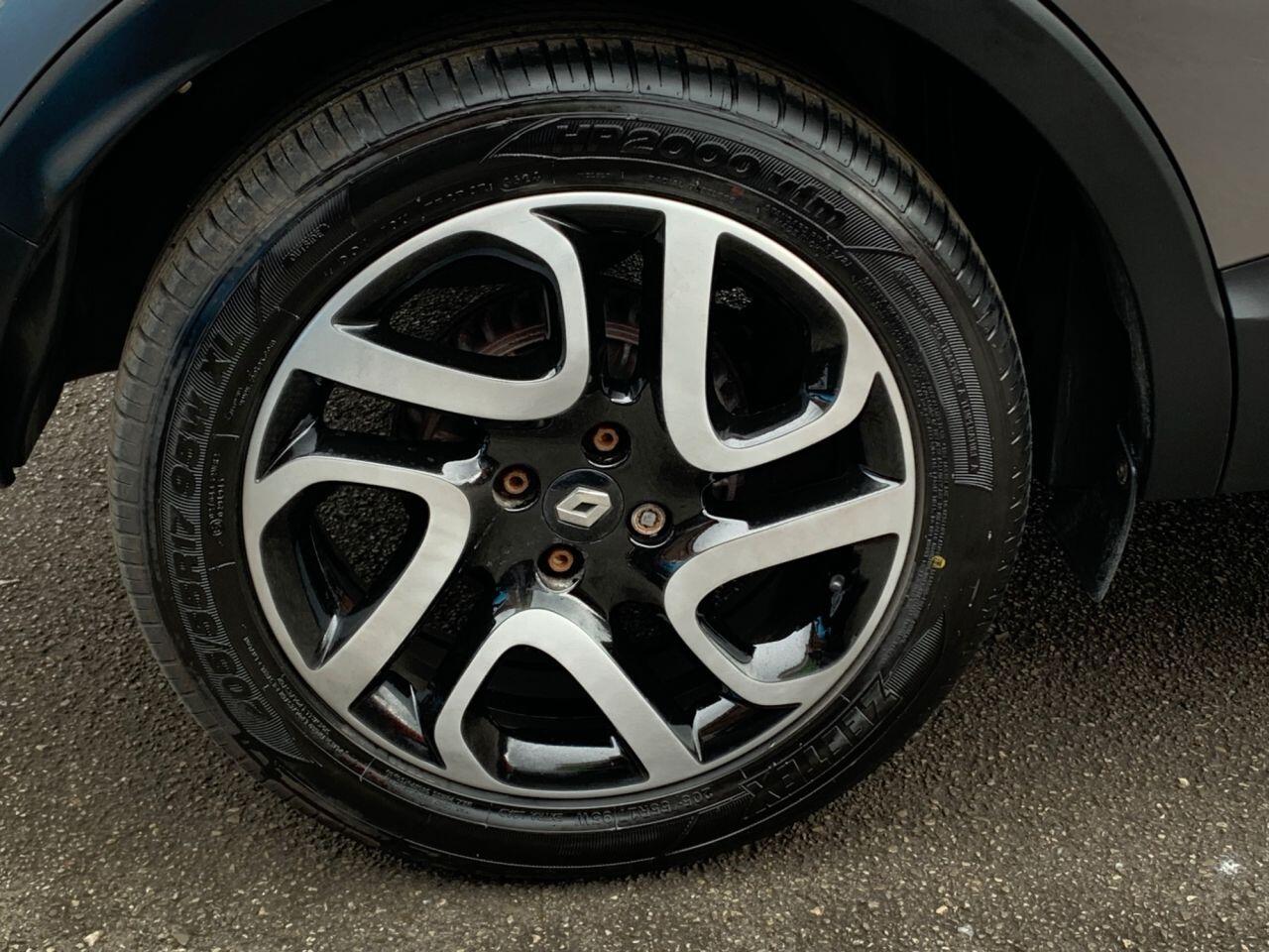 Renault Captur - Image 28