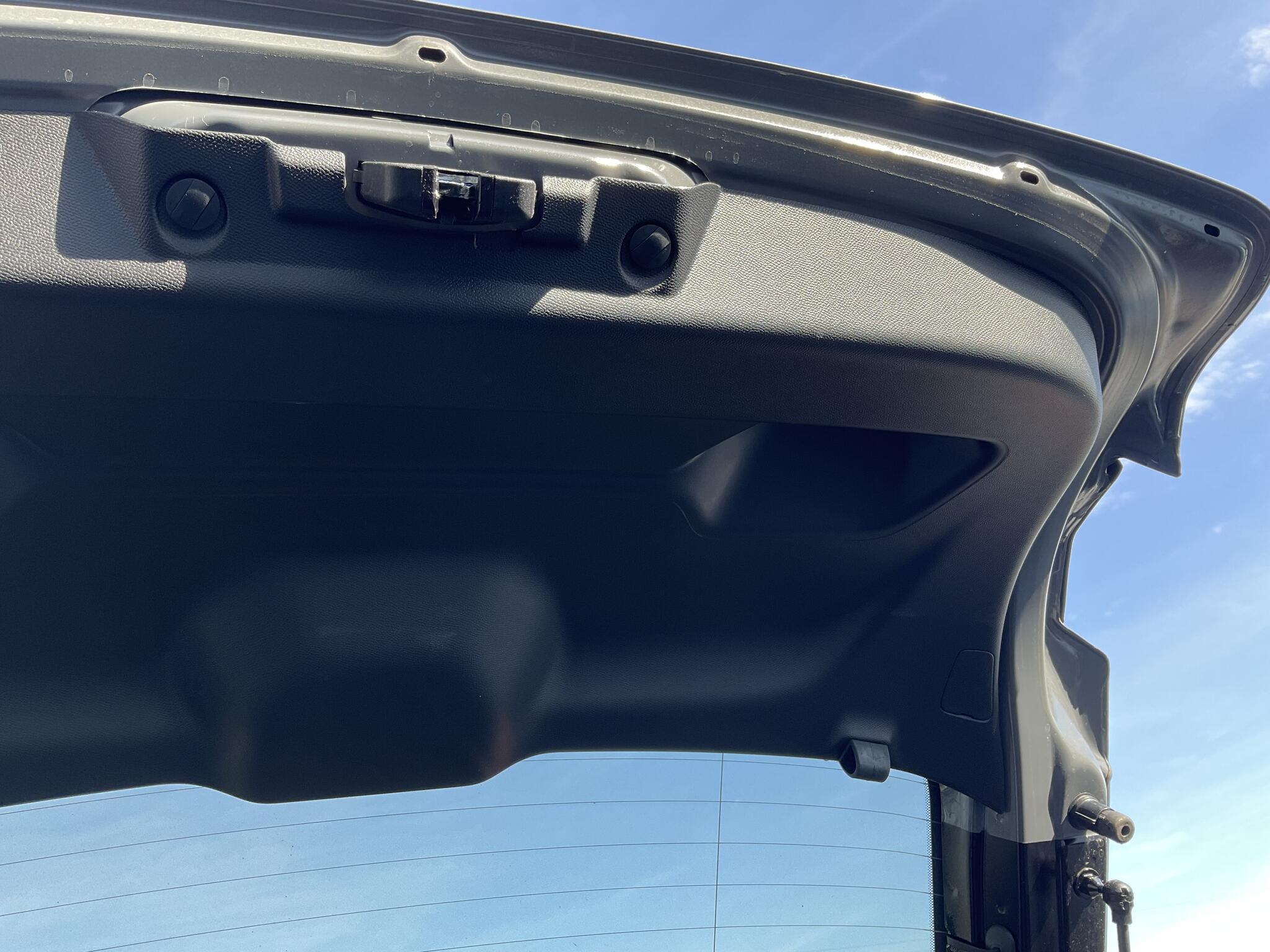 Peugeot 208 - Image 20