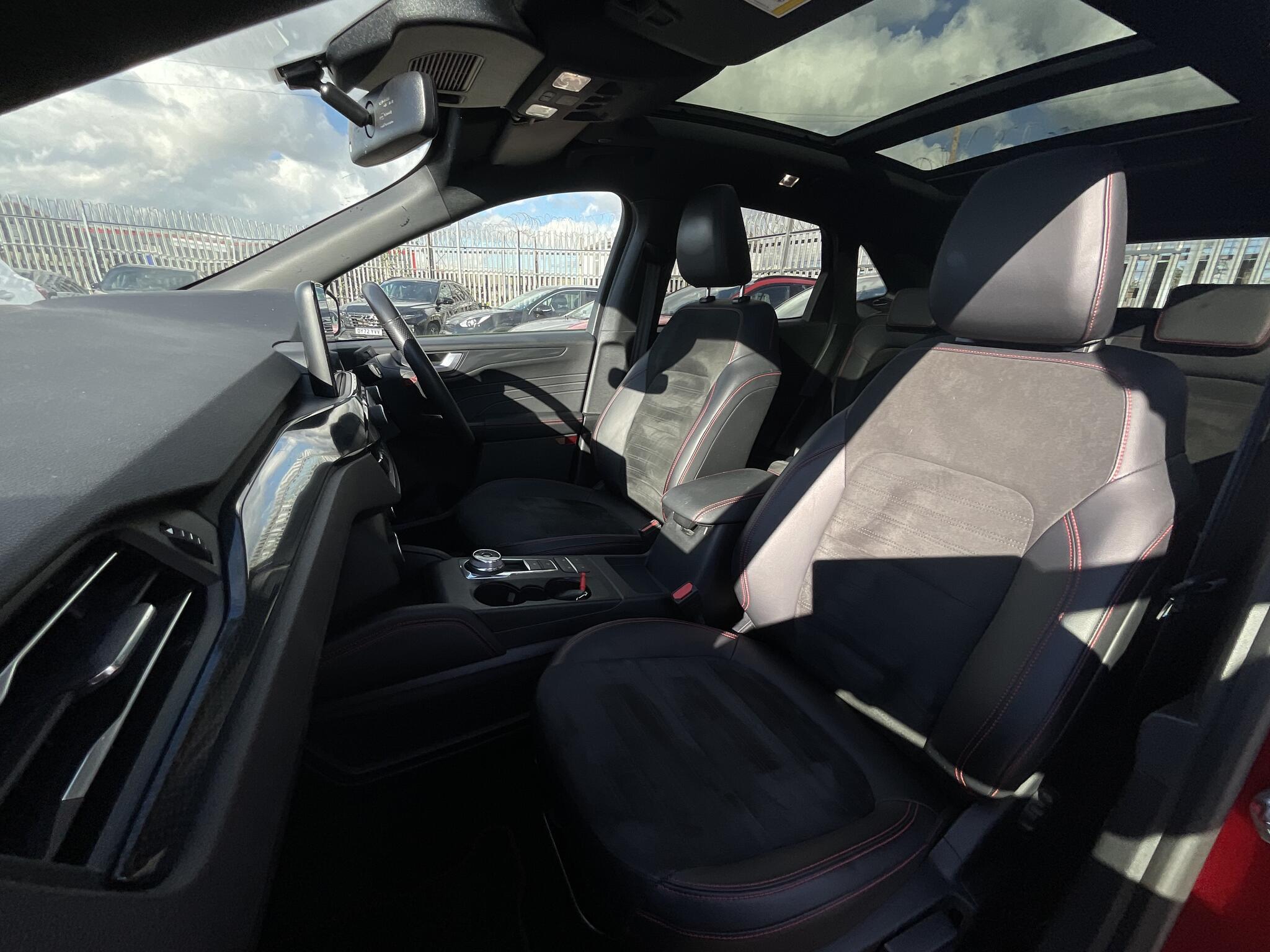 Ford Kuga - Image 17