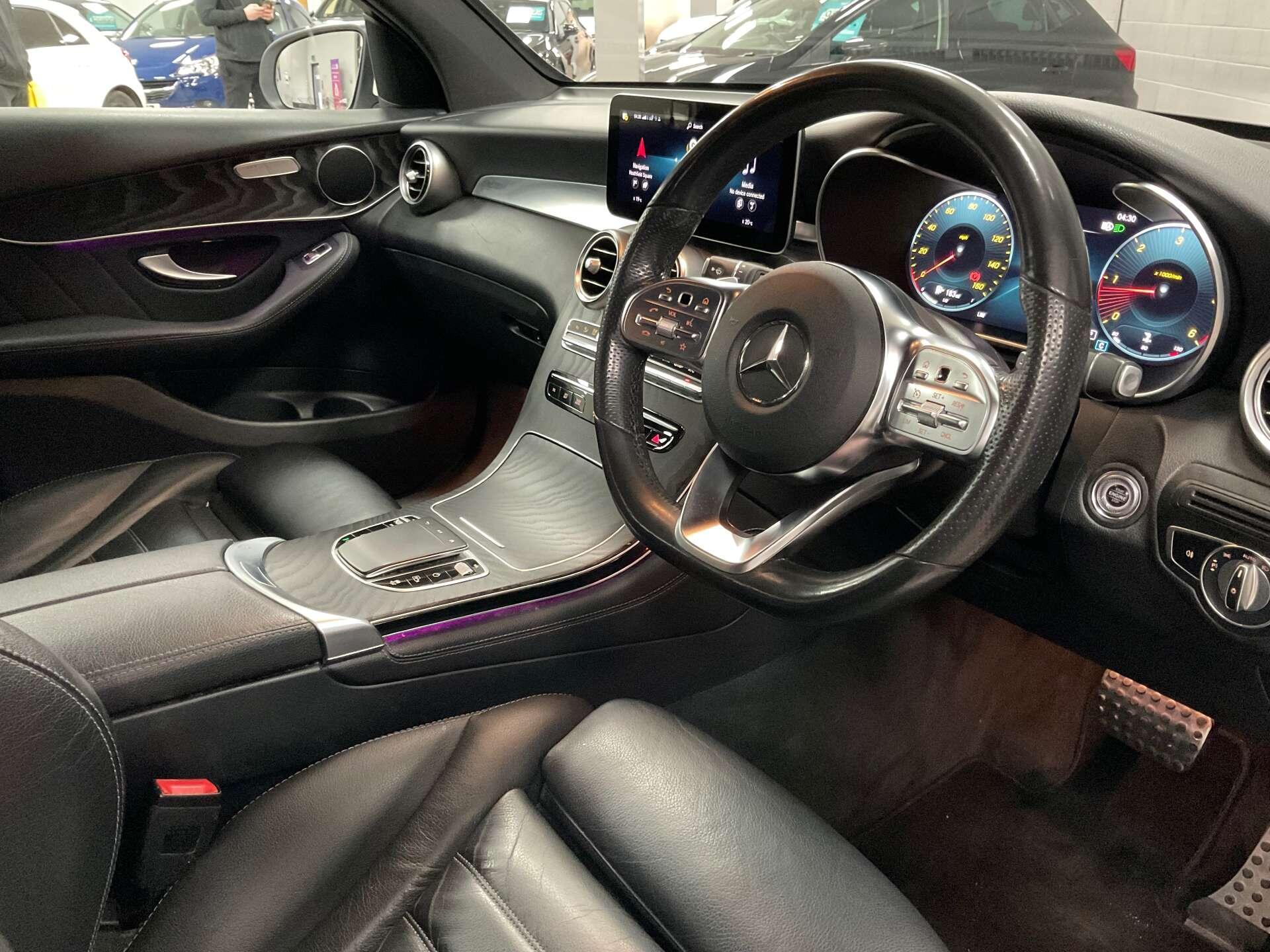 Mercedes GLC - Image 20