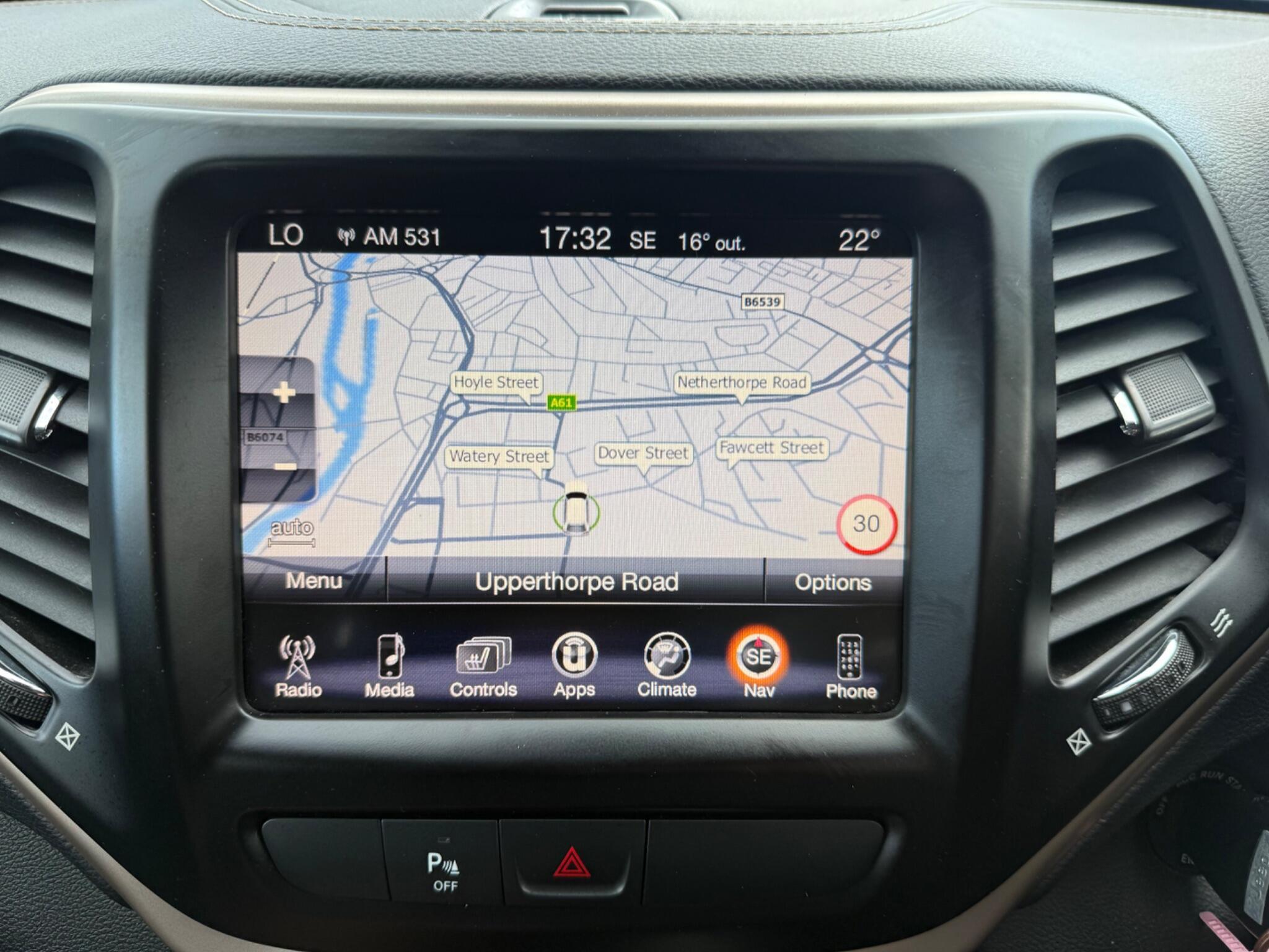 Jeep Cherokee - Image 10