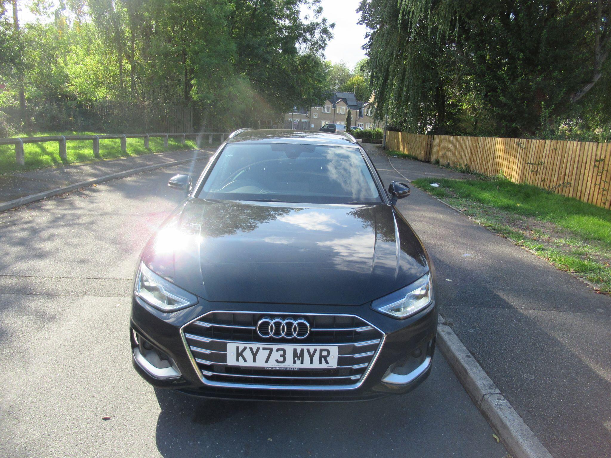 Audi A4 Avant - Image 2
