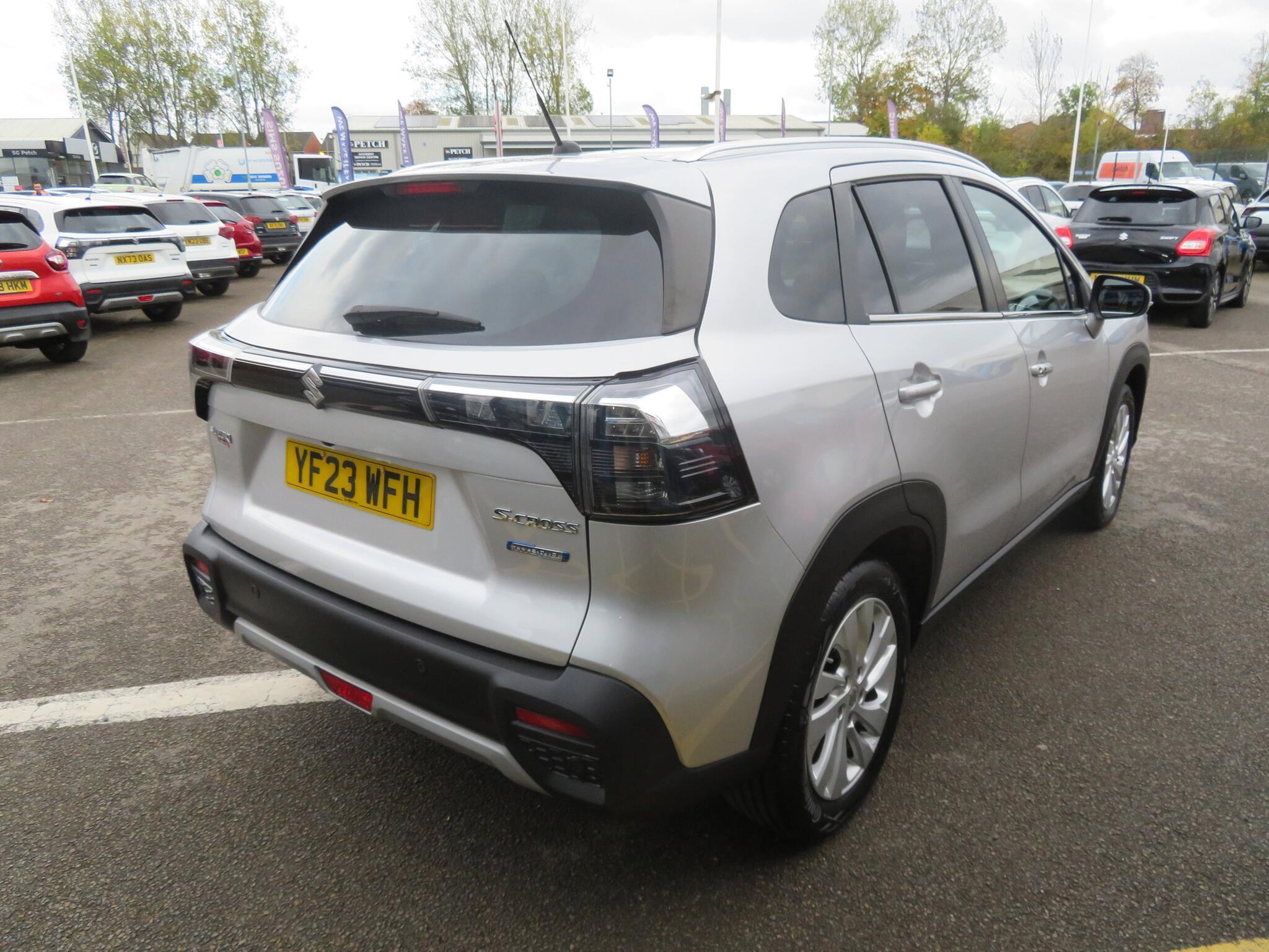 Suzuki S-Cross - Image 10