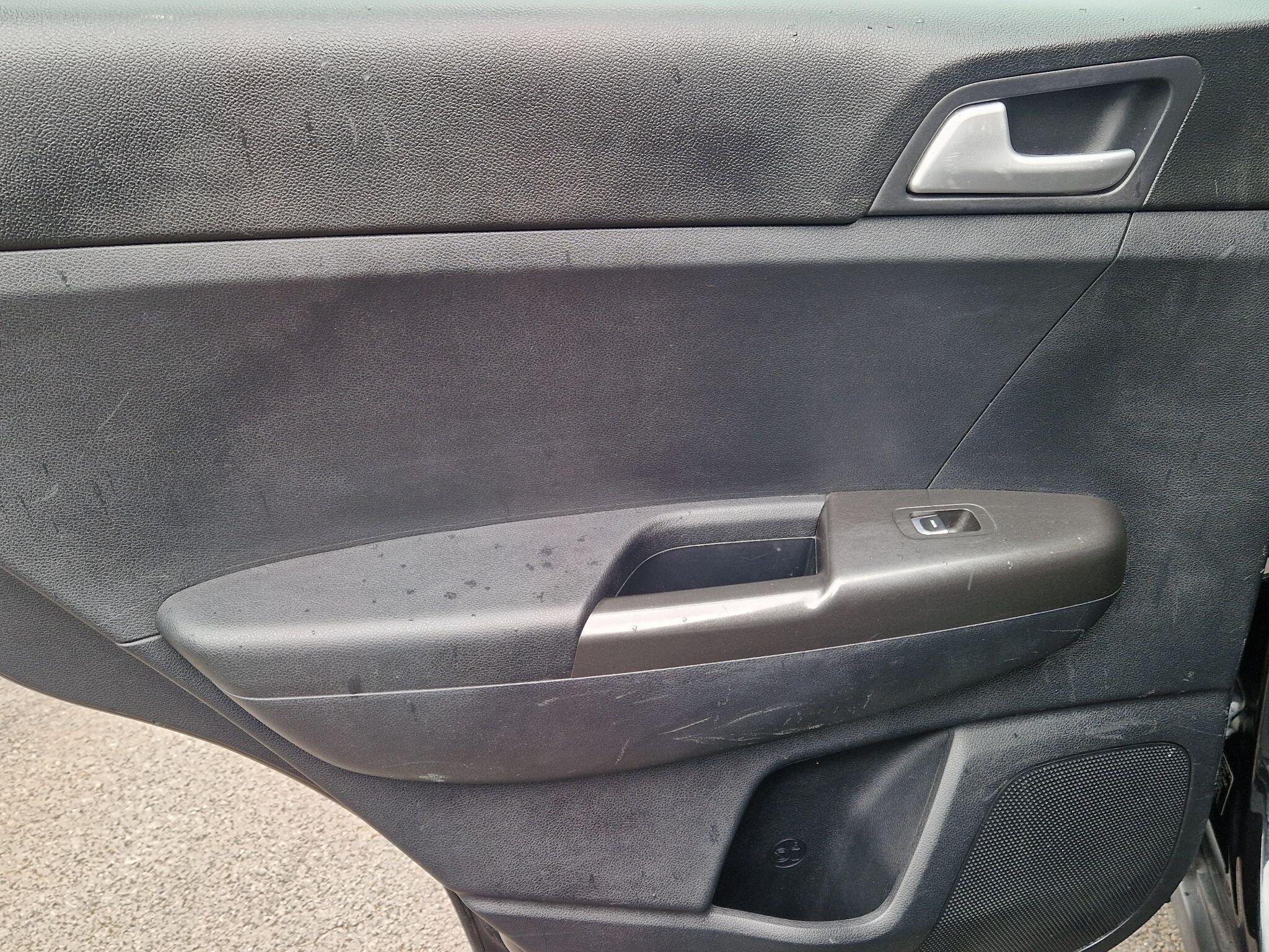 Kia Sportage - Image 41