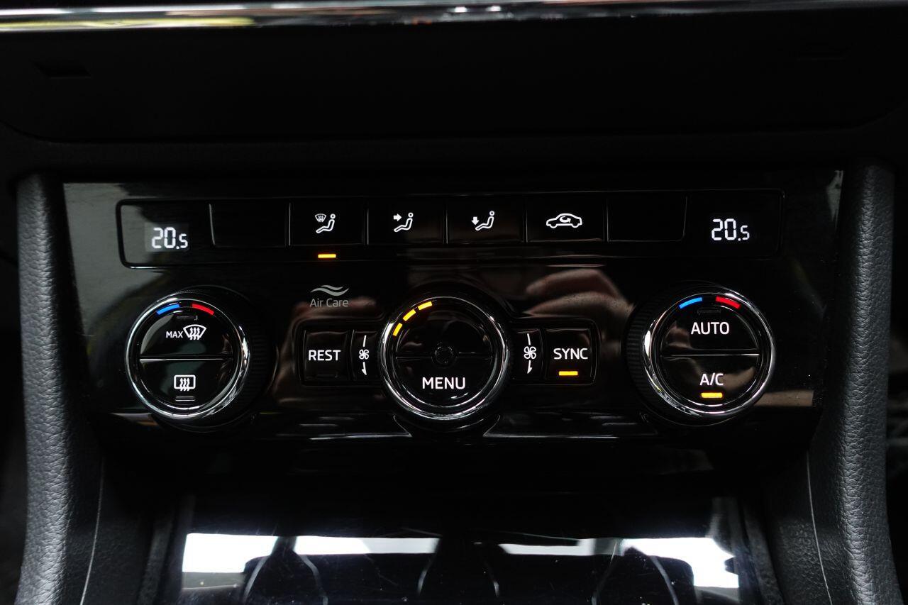 Skoda Superb - Image 34