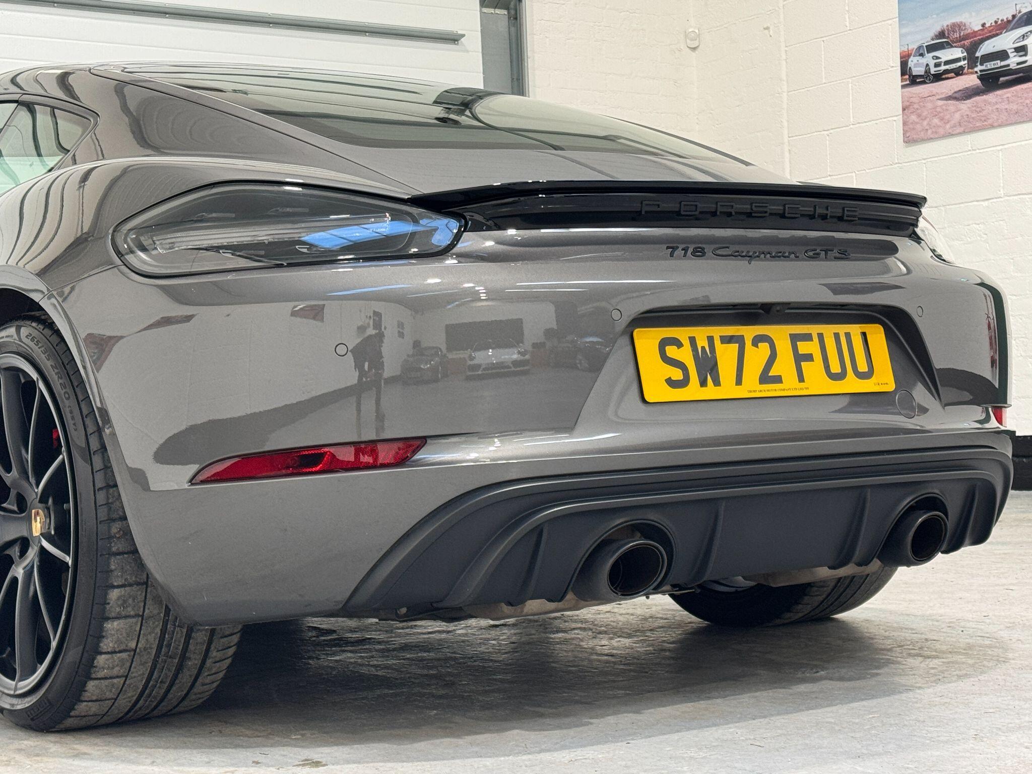 Porsche 718 Cayman - Image 48