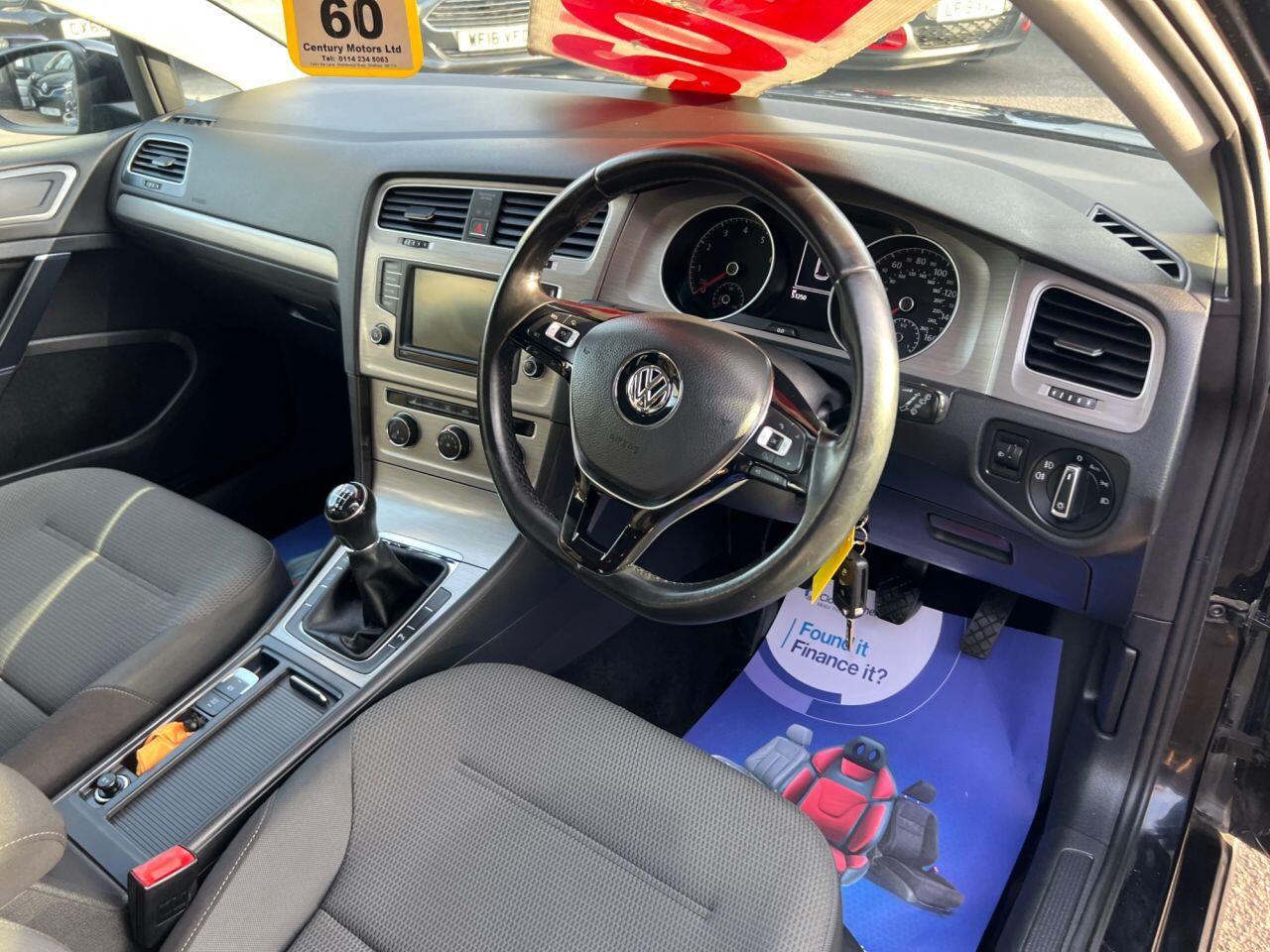 Volkswagen Golf - Image 14