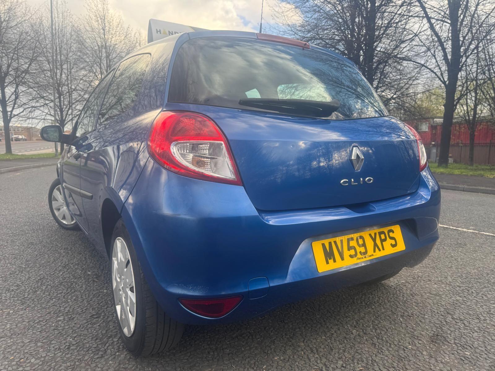 Renault Clio - Image 4
