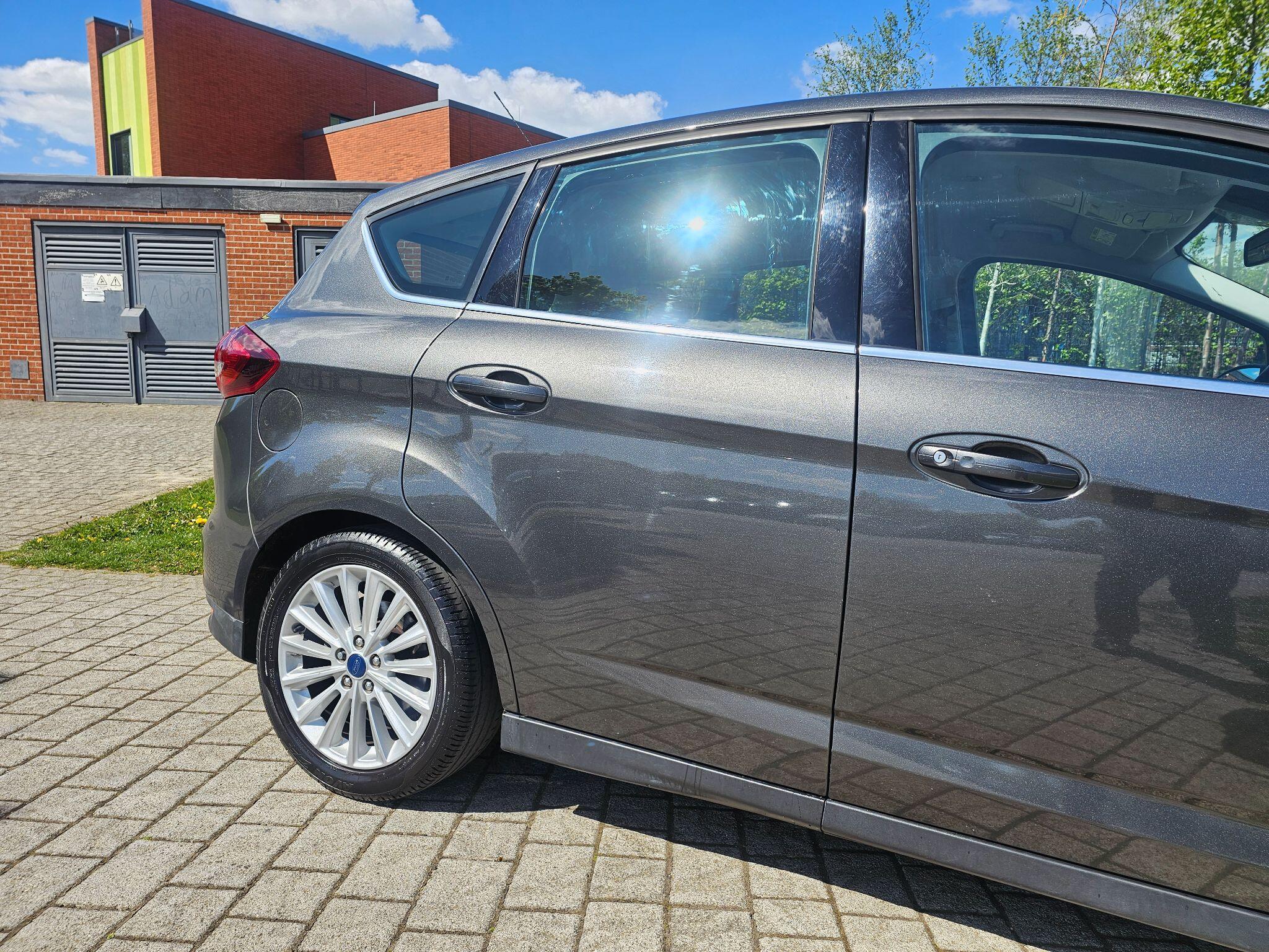 Ford C-MAX - Image 21
