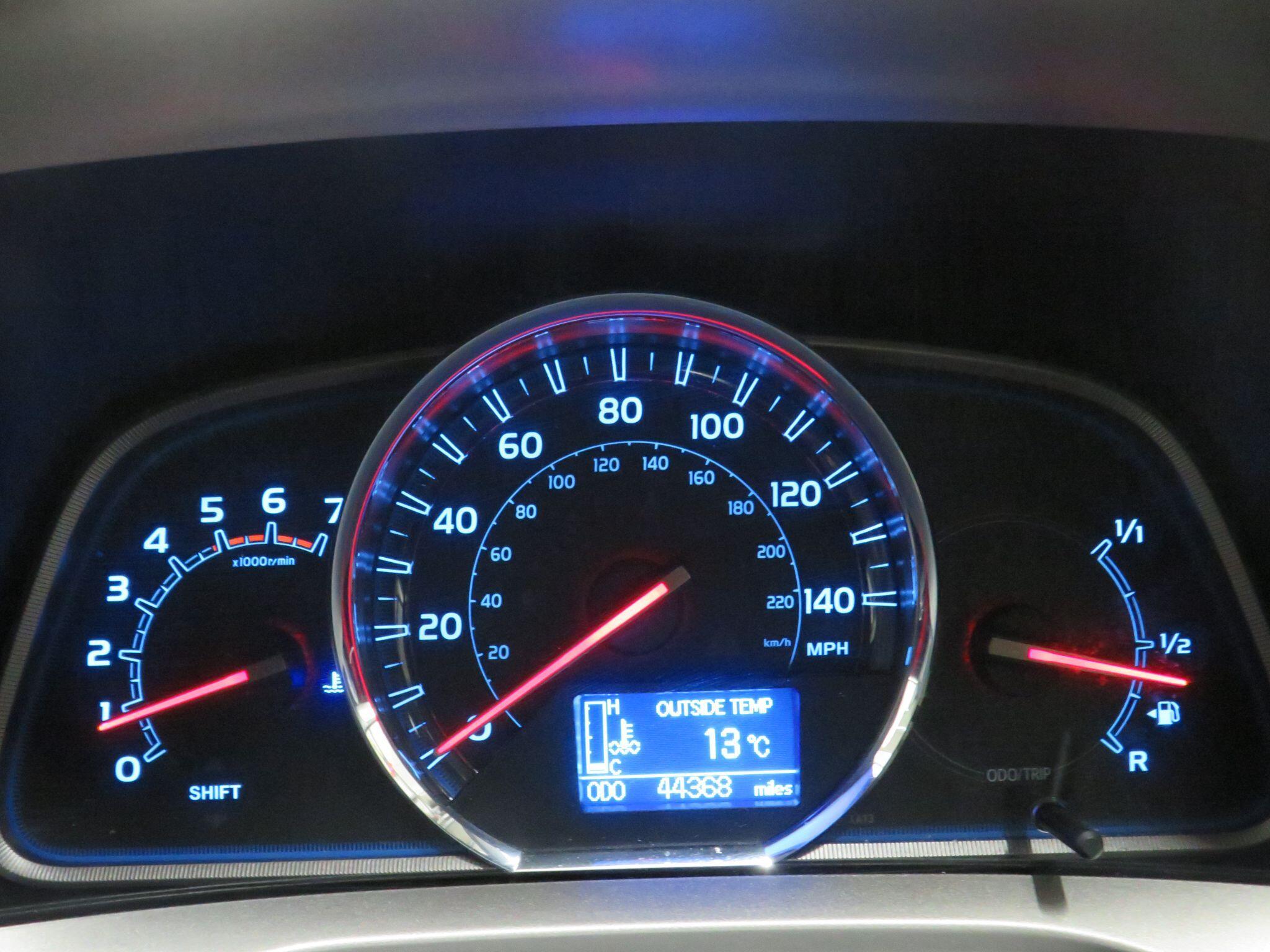 Toyota RAV4 - Image 15