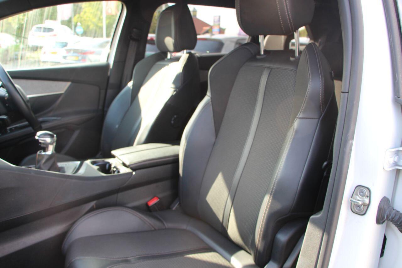 Peugeot 5008 - Image 20