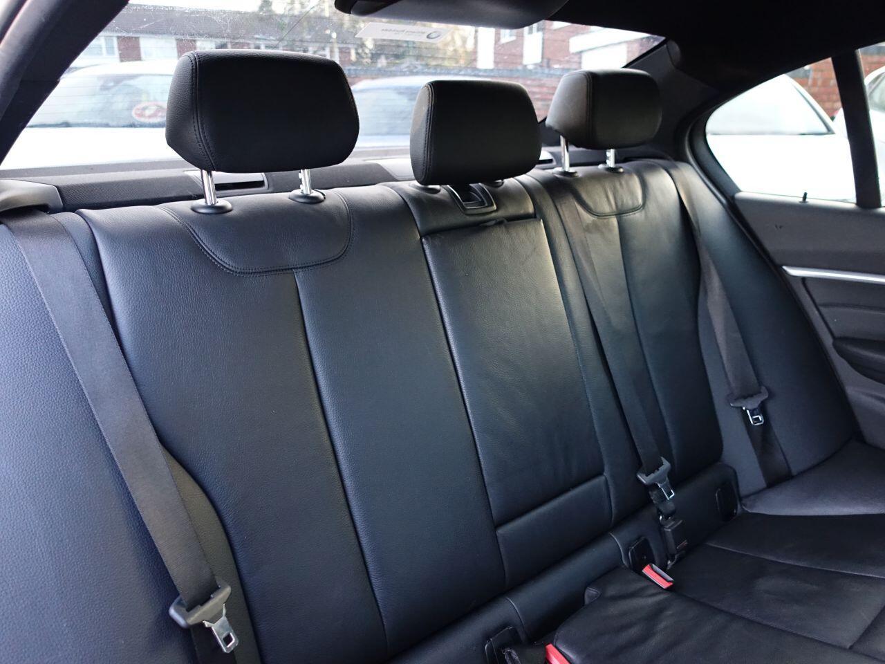 BMW 3 Series - Image 12