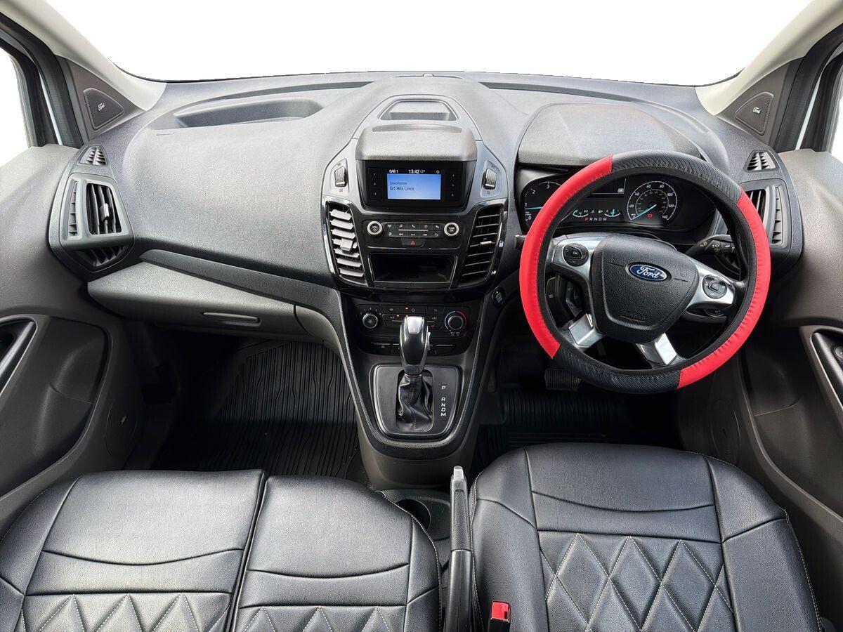 Ford Transit Connect - Image 18