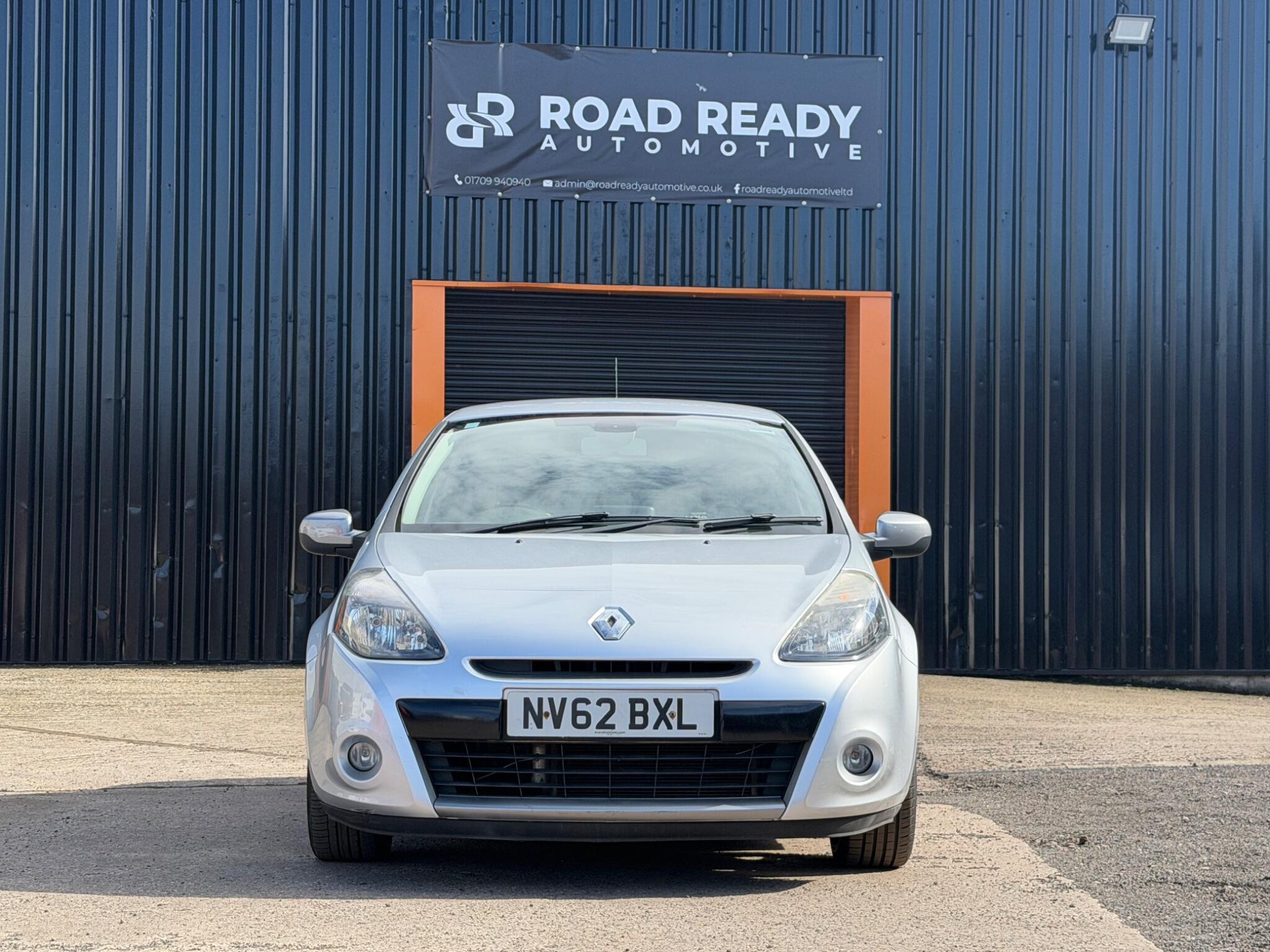 Renault Clio - Image 8