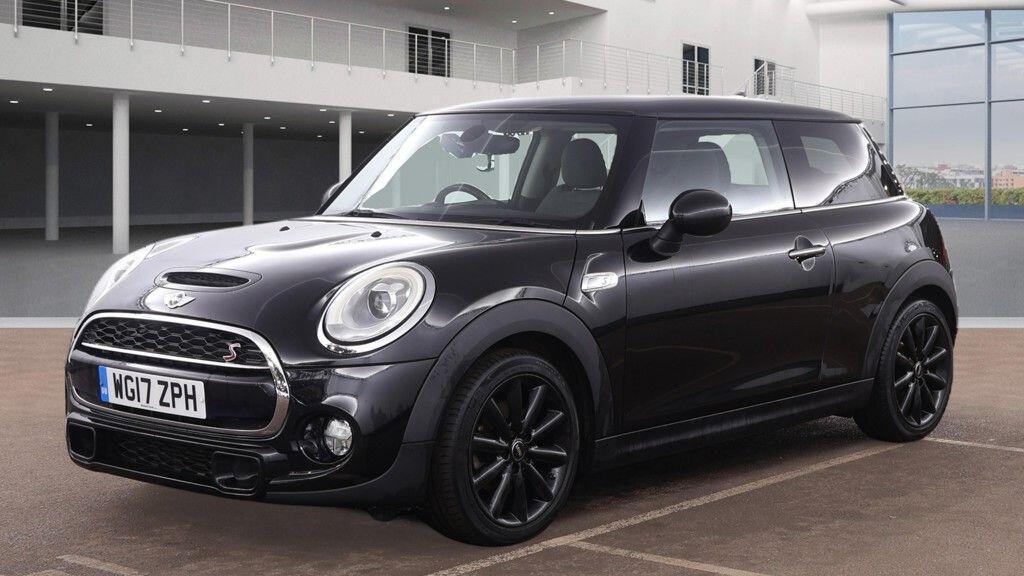 MINI Hatch - Image 4