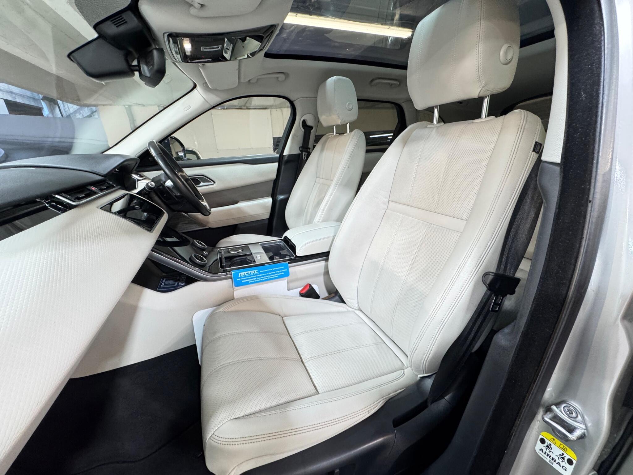 Land Rover Range Rover Velar - Image 9