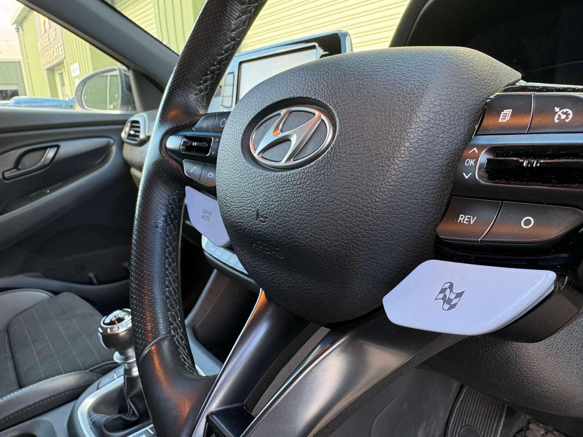 Hyundai i30 - Image 17