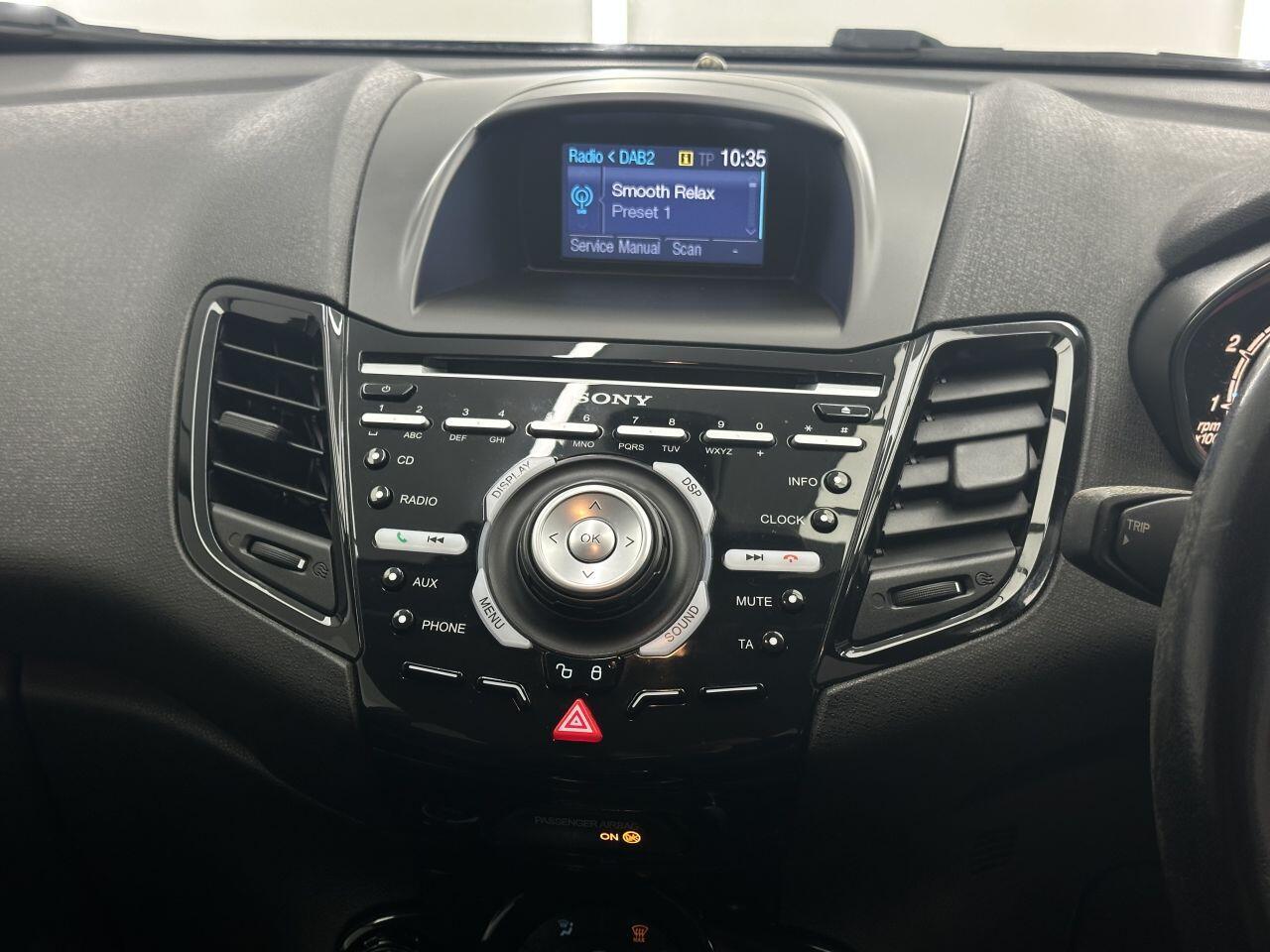 Ford Fiesta - Image 22