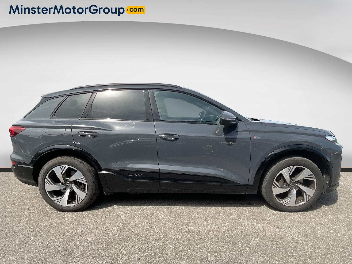 Audi Q6 e-tron - Image 2