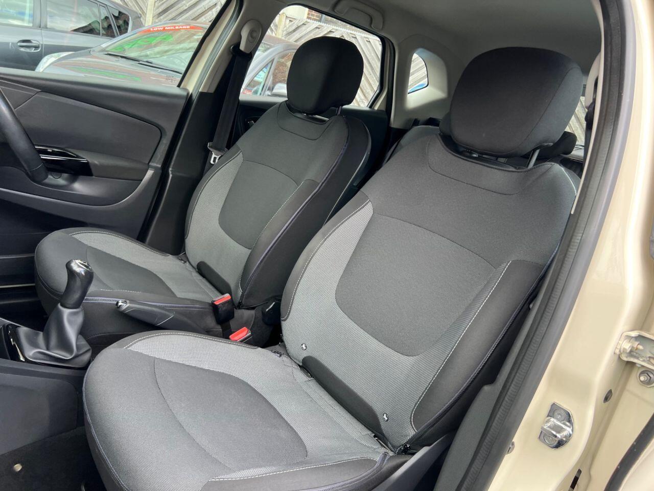 Renault Captur - Image 17