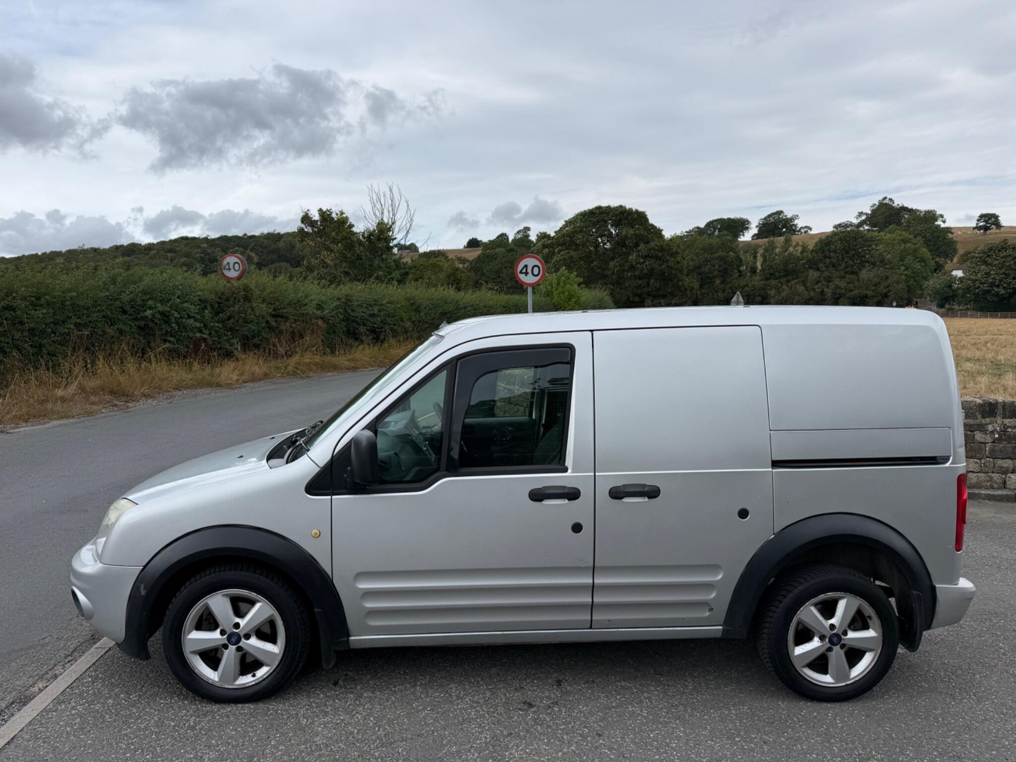 Ford Transit Connect - Image 7