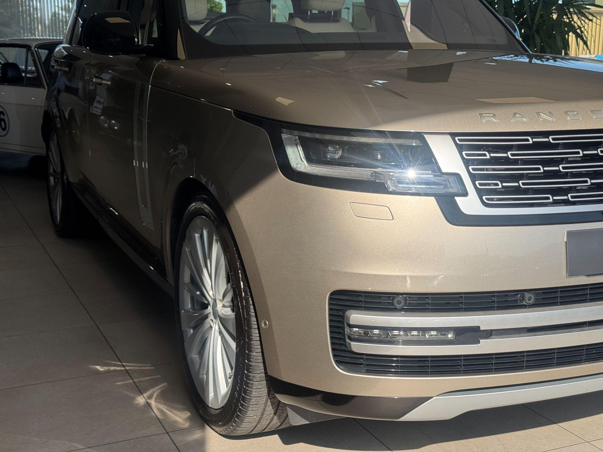 Land Rover Range Rover - Image 4