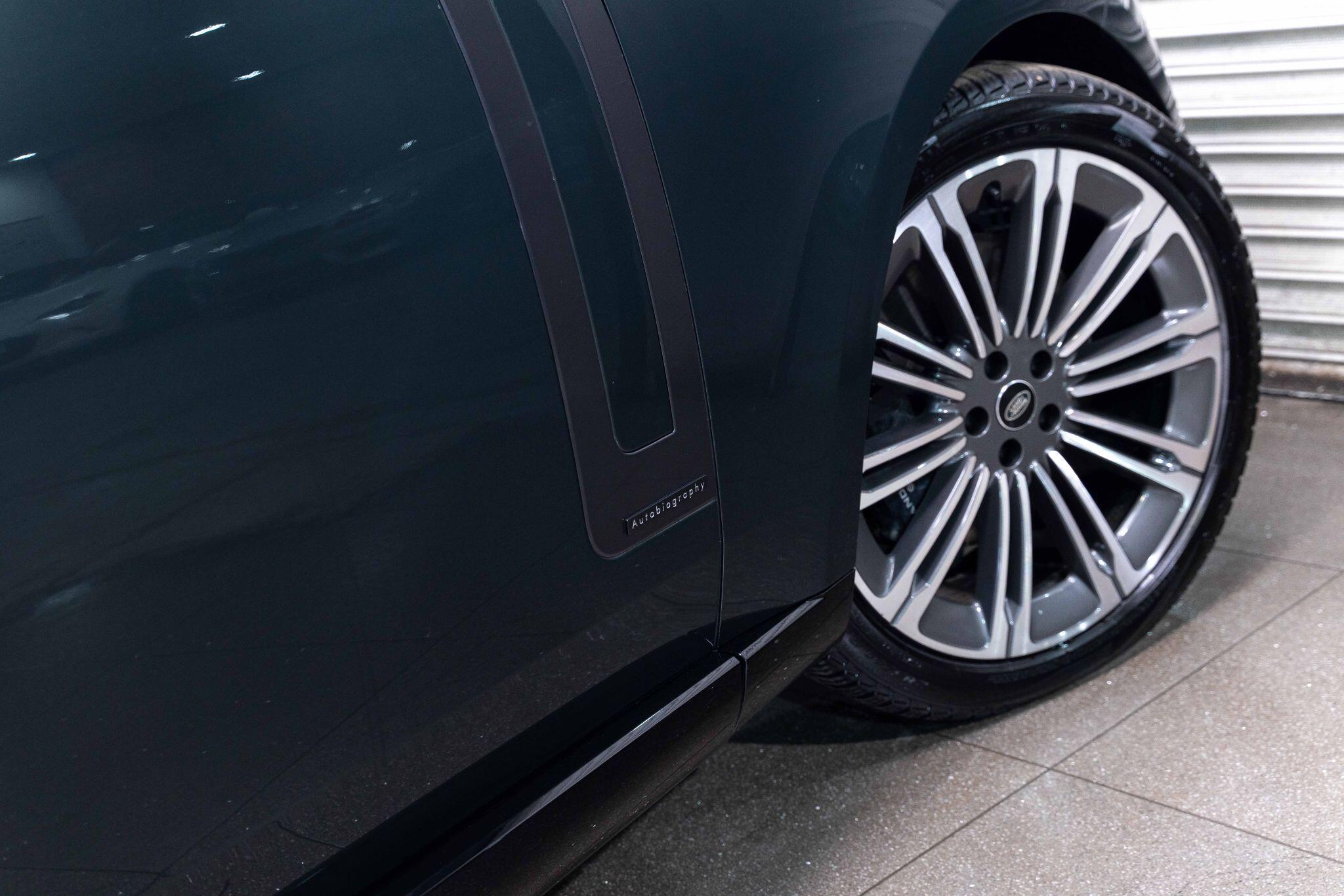 Land Rover Range Rover - Image 8