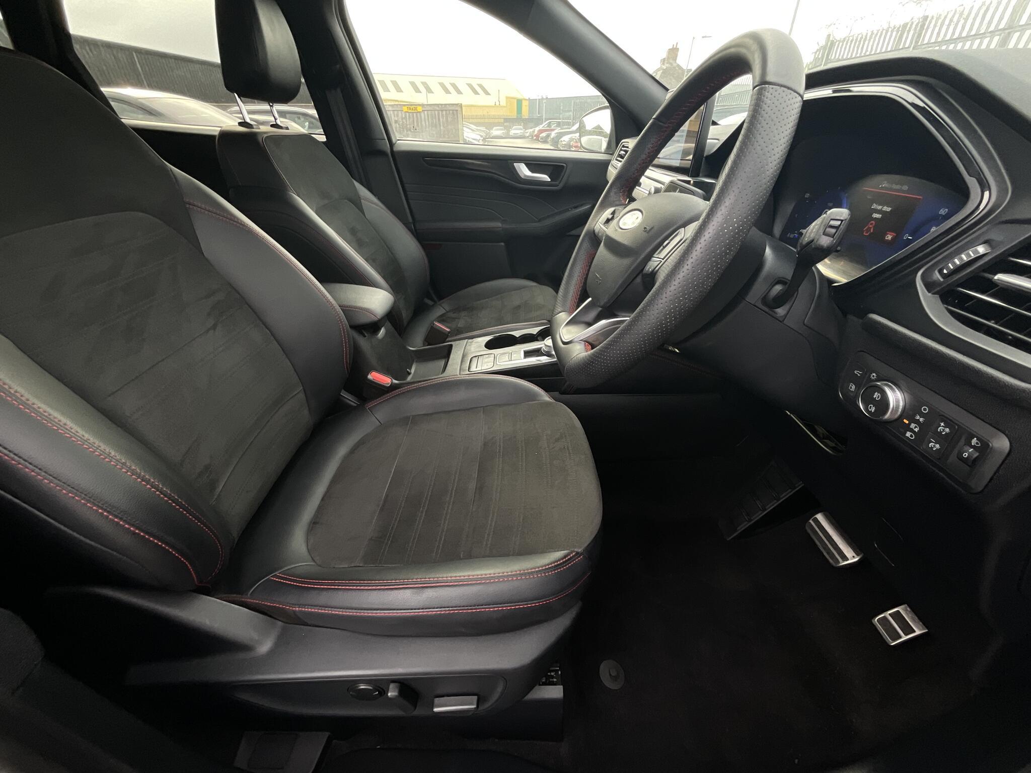 Ford Kuga - Image 9