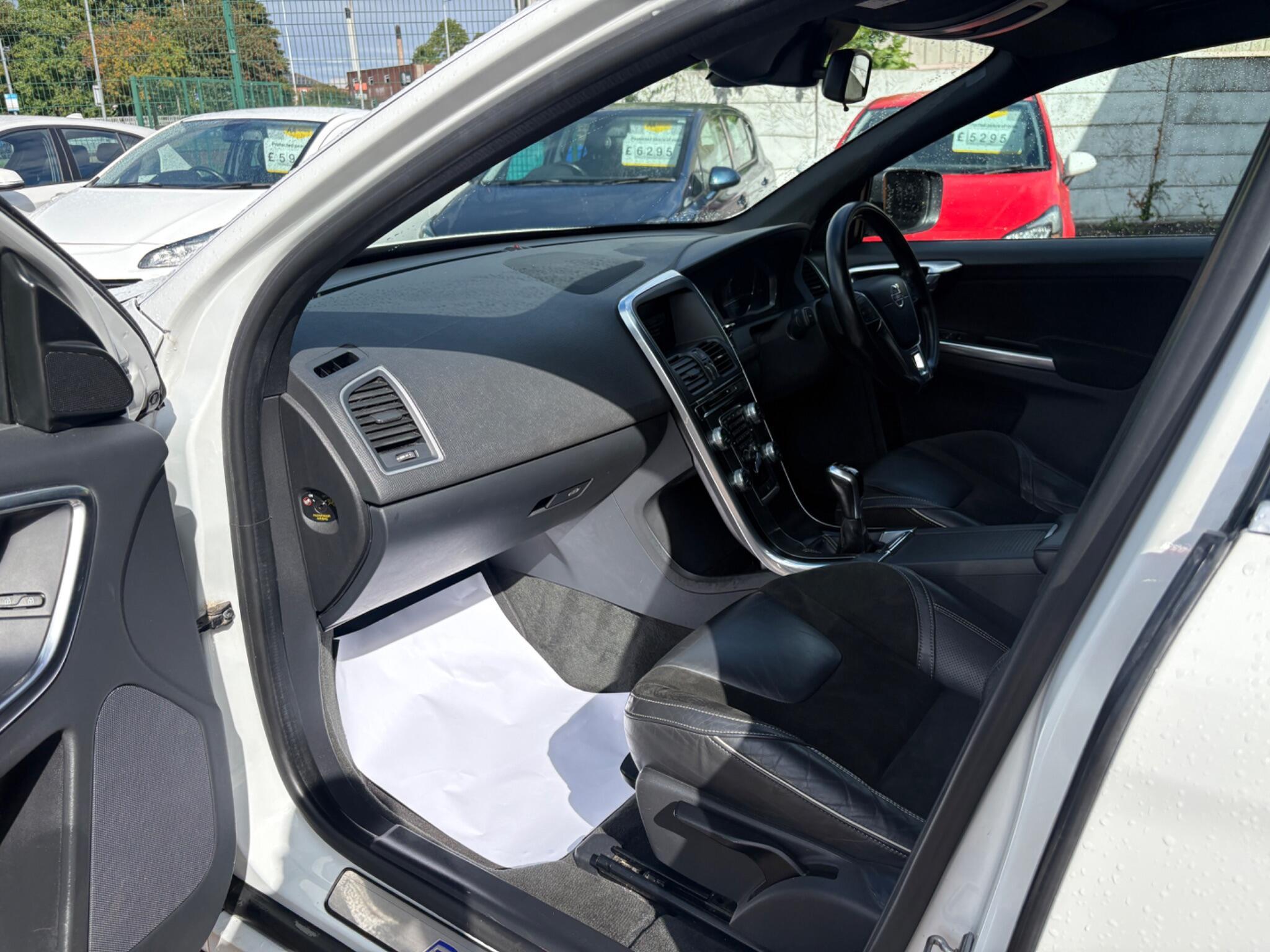 Volvo XC60 - Image 18