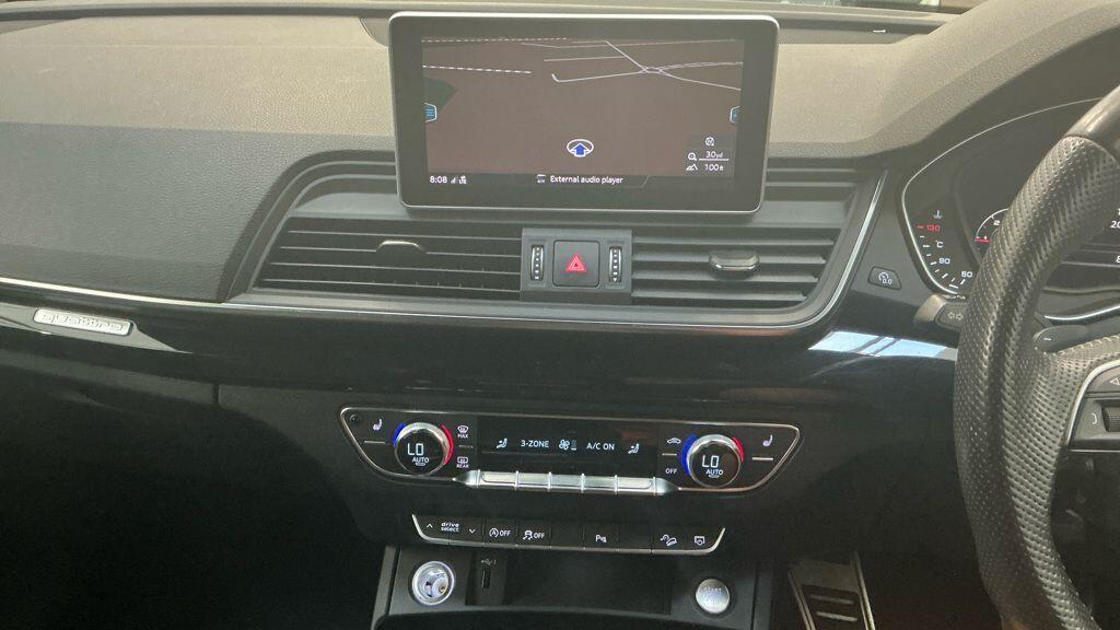 Audi Q5 - Image 15