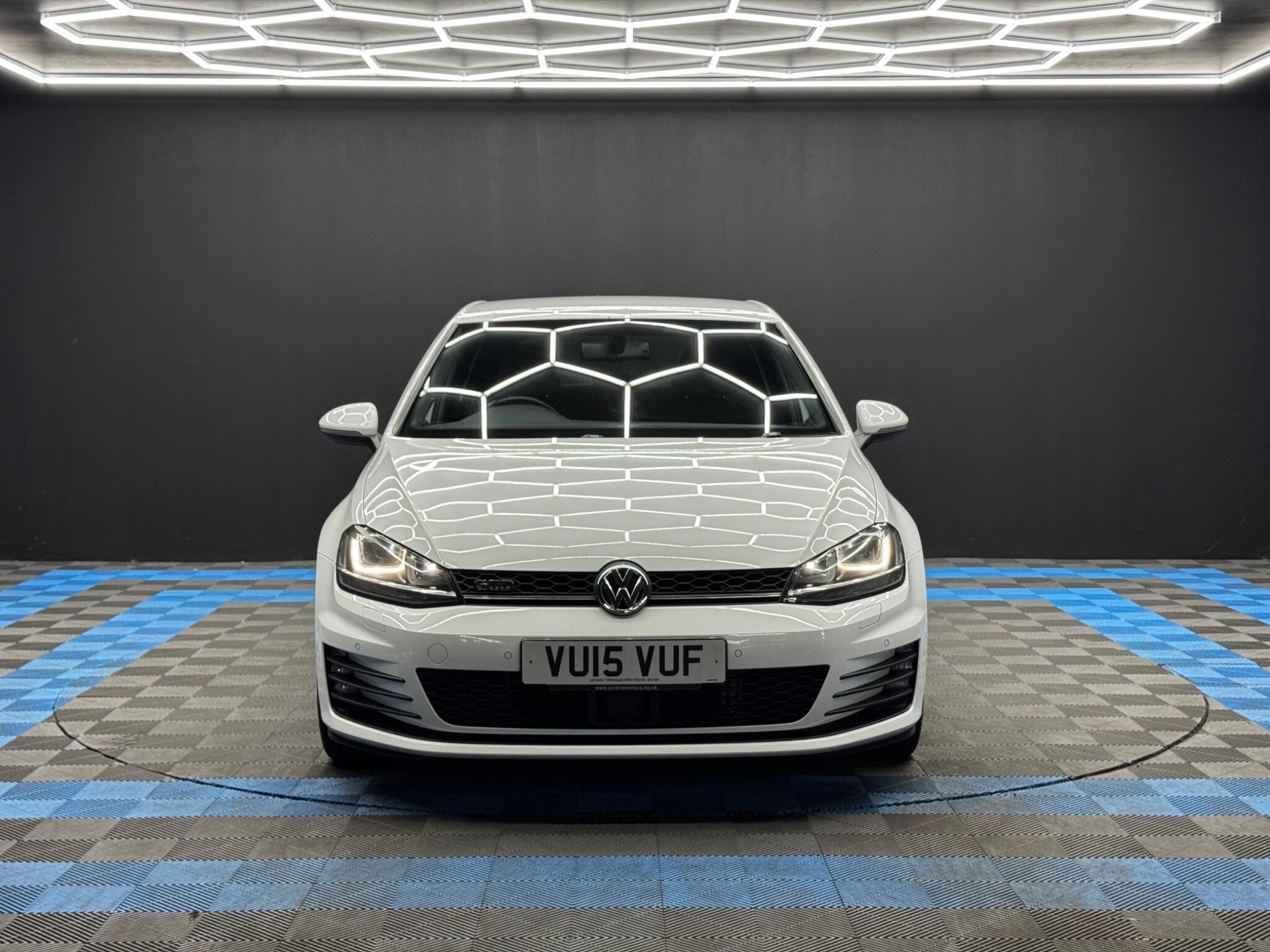 Volkswagen Golf - Image 2
