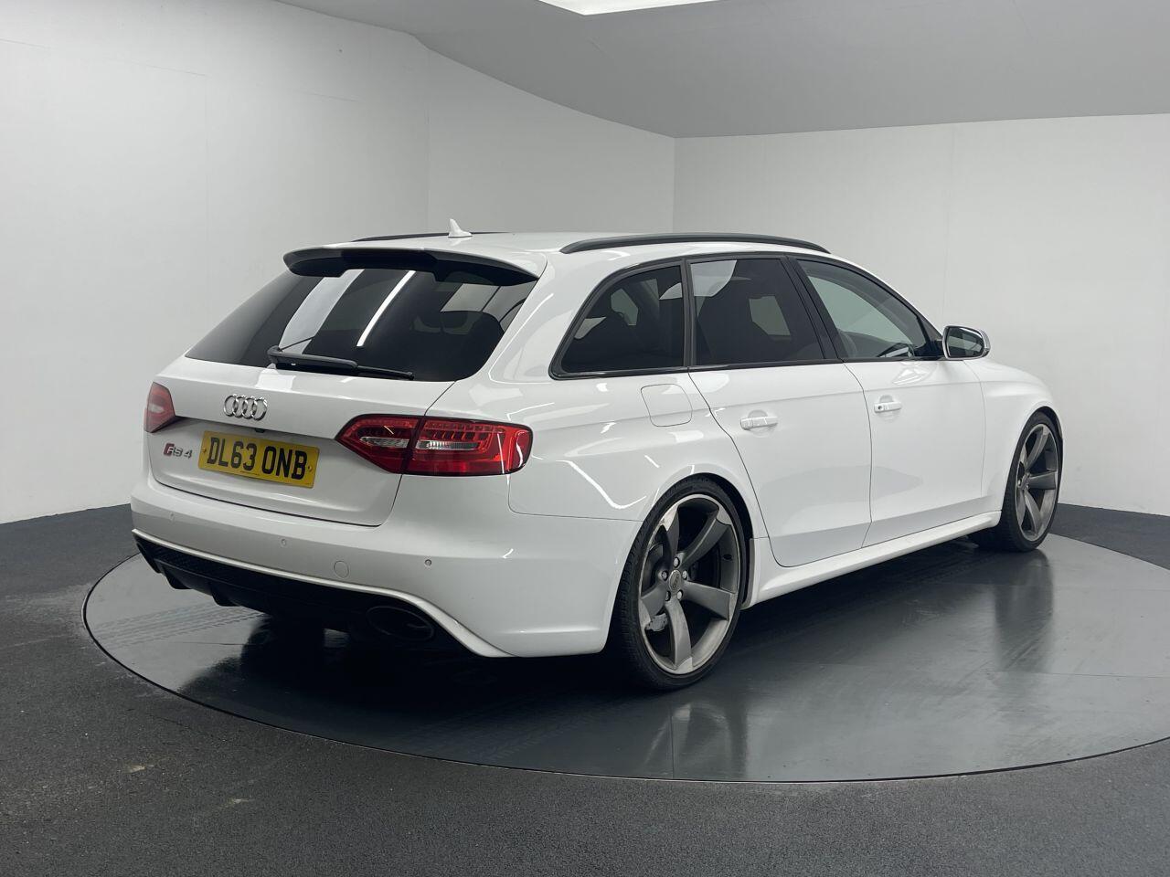 Audi Rs4 Avant - Image 11