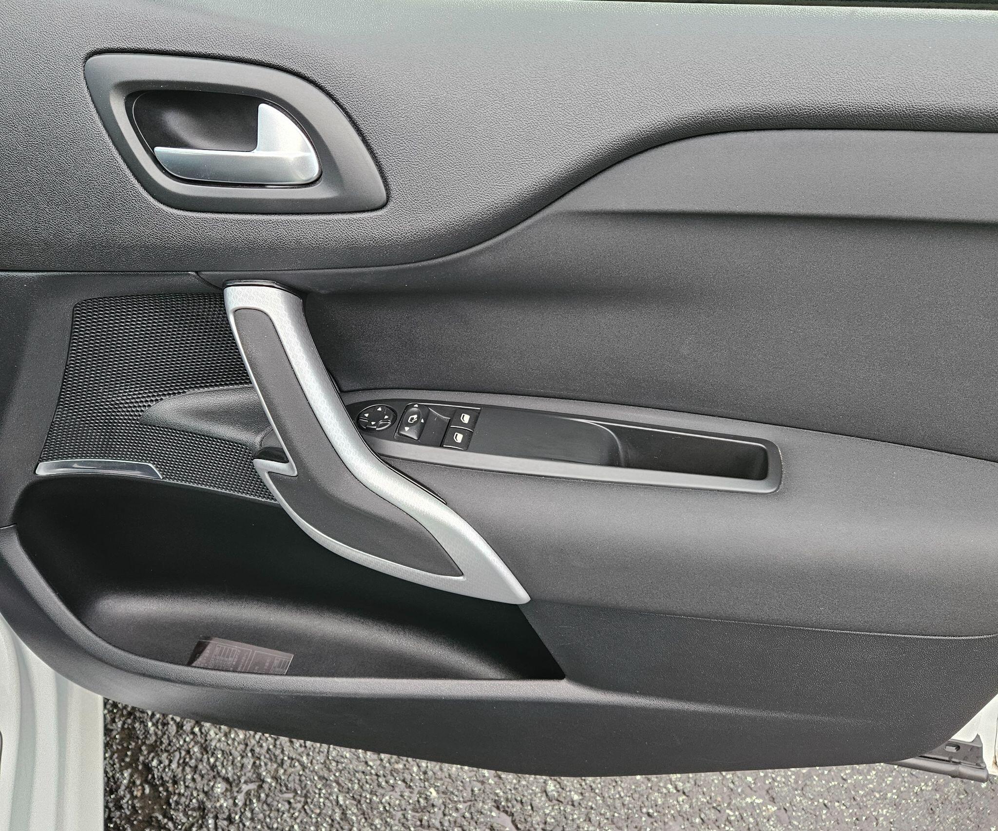 DS AUTOMOBILES DS 4 - Image 75