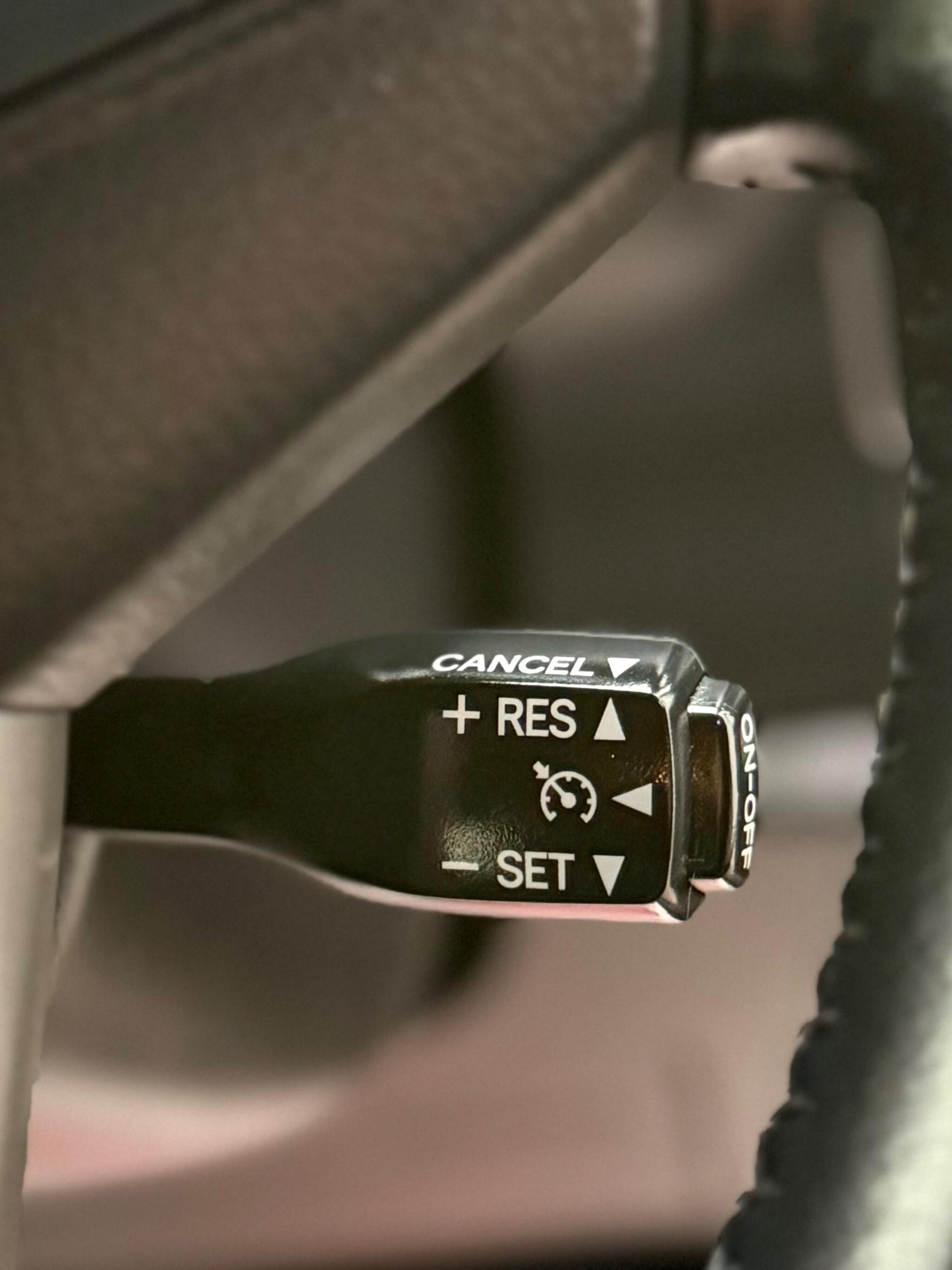 Toyota Voxy - Image 52