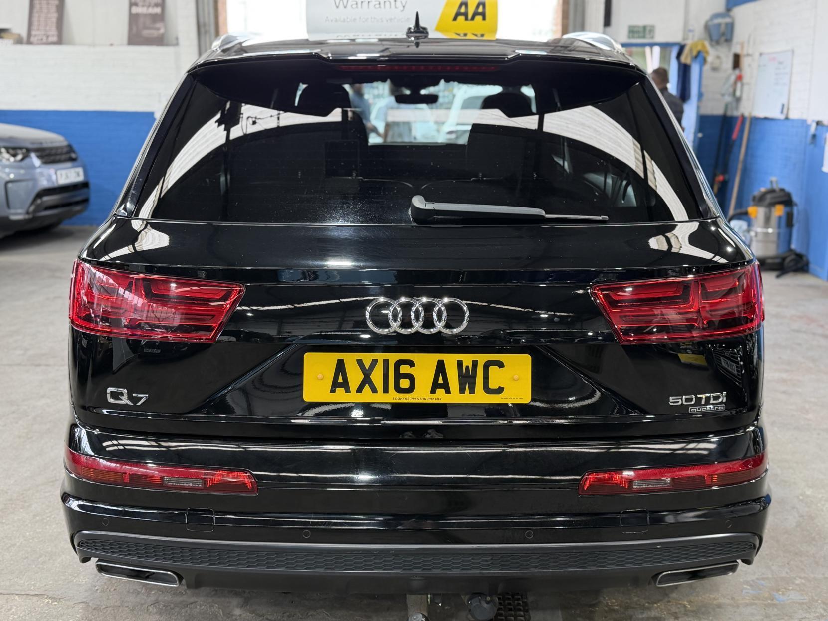 Audi Q7 - Image 6