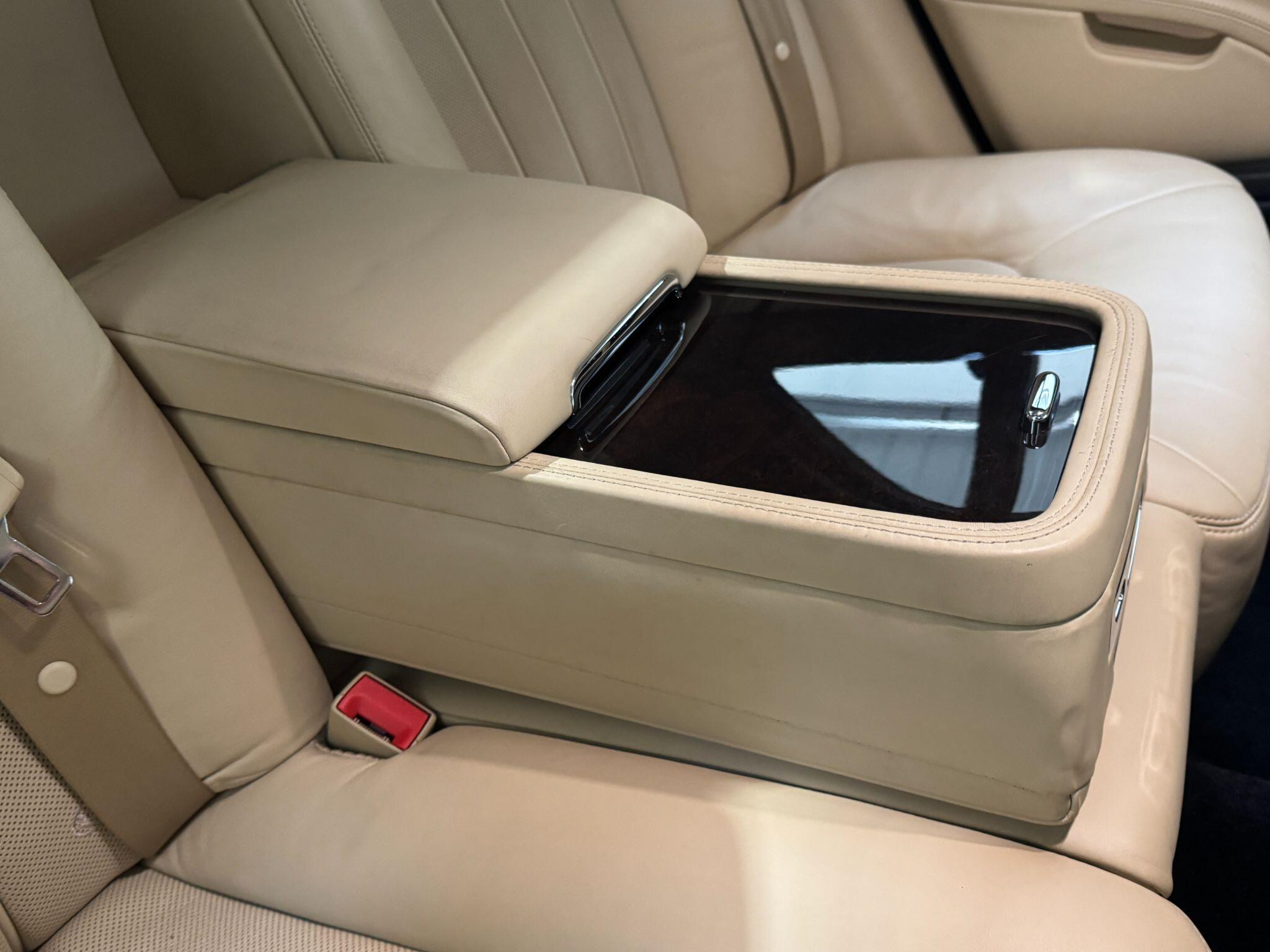 Bentley Mulsanne - Image 65