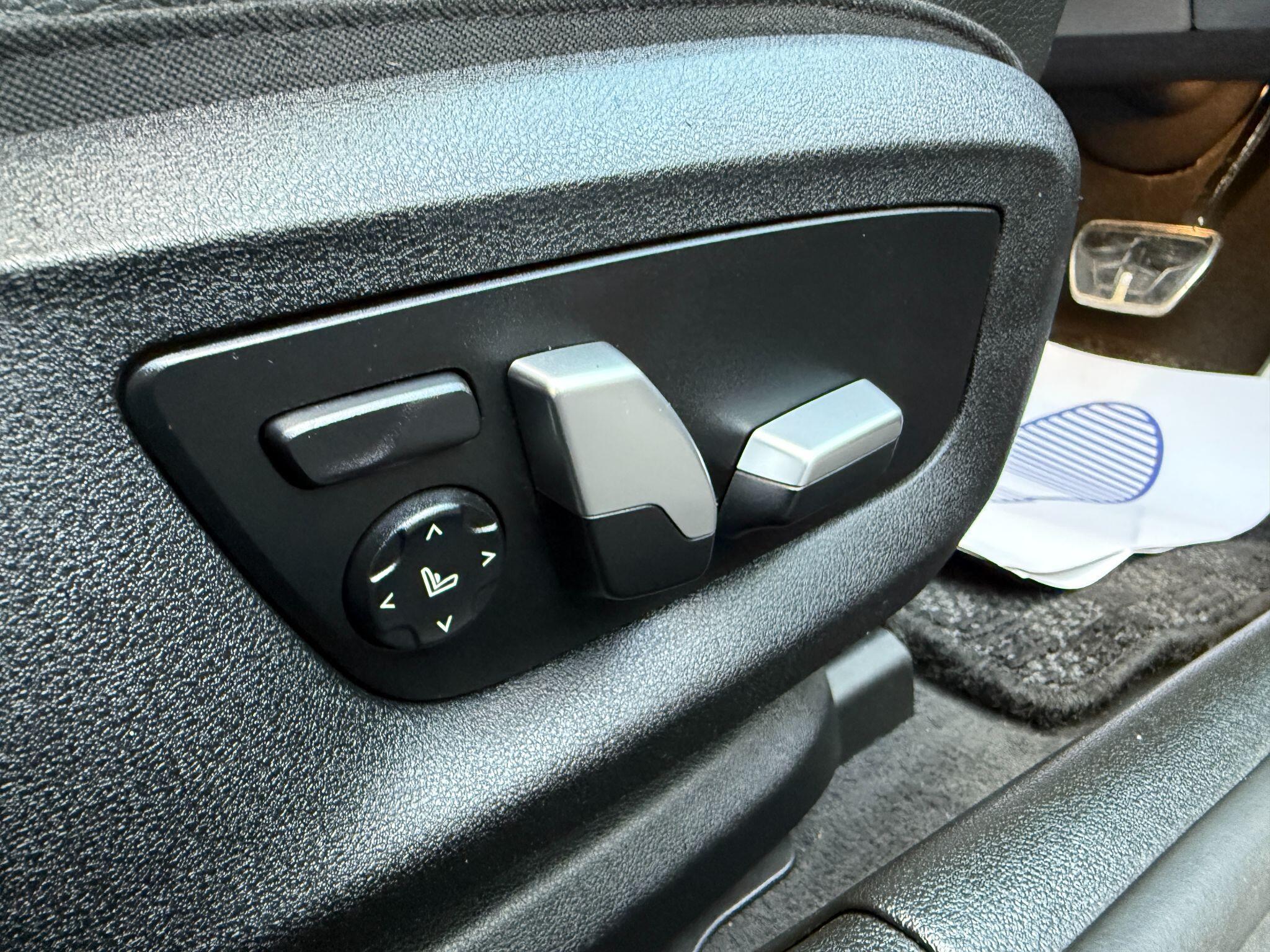 BMW 5 Series - Image 36