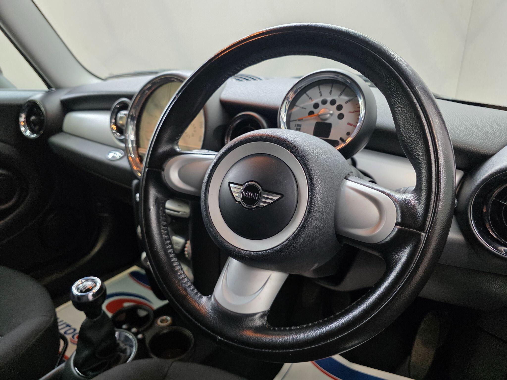 MINI Hatch - Image 10