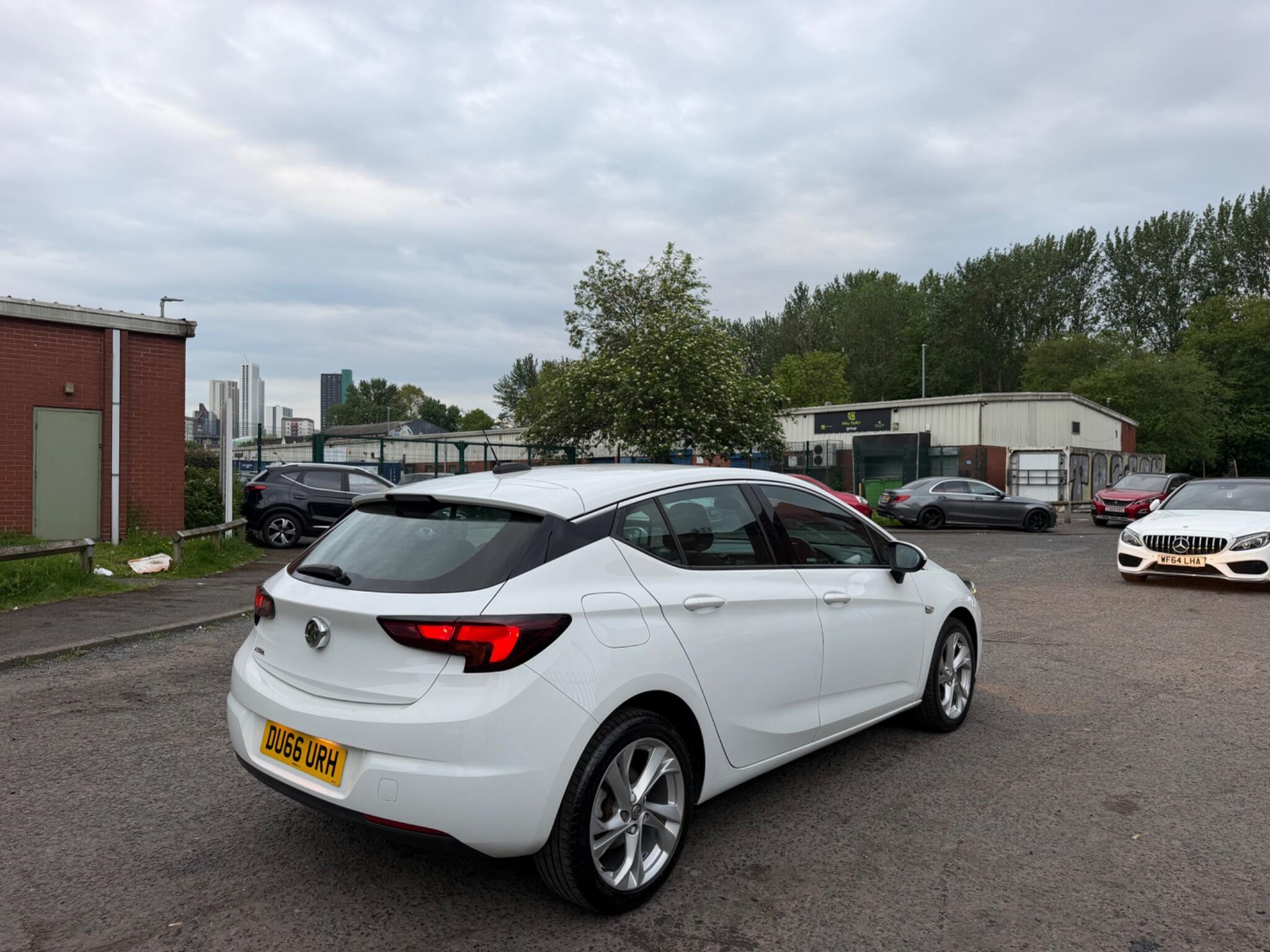 Vauxhall Astra - Image 16