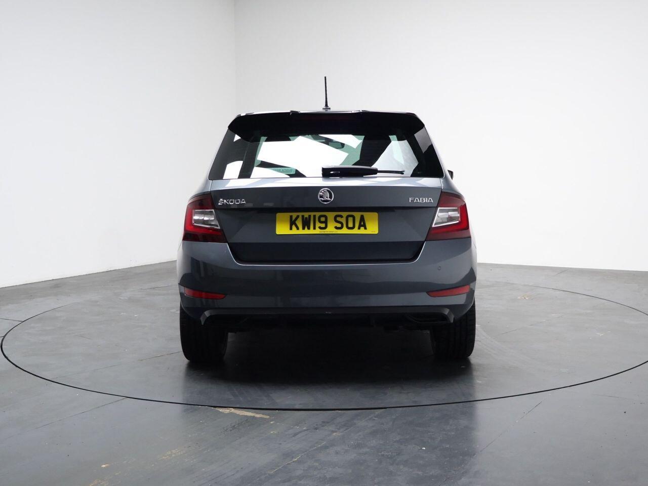 Skoda Fabia - Image 10