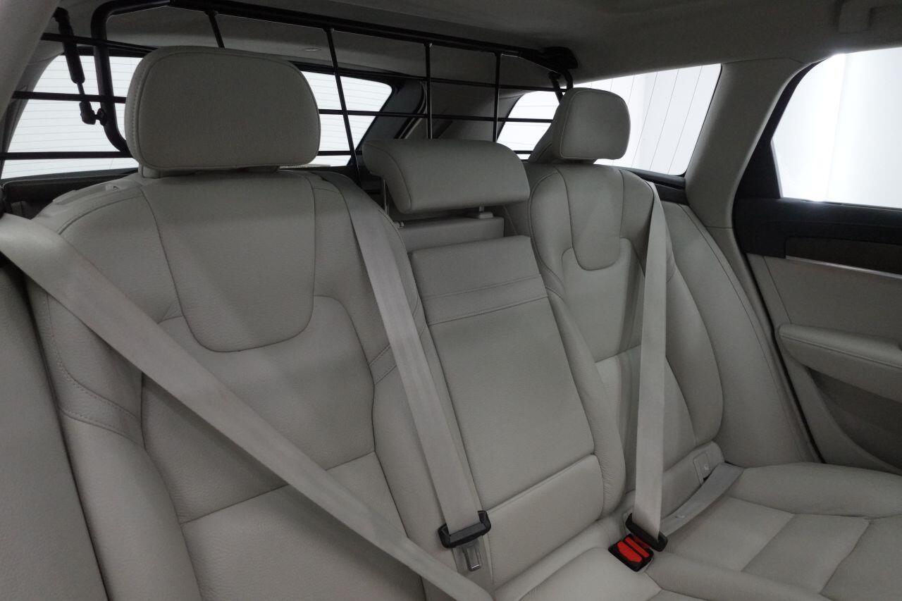 Volvo V90 CROSS COUNTRY - Image 15