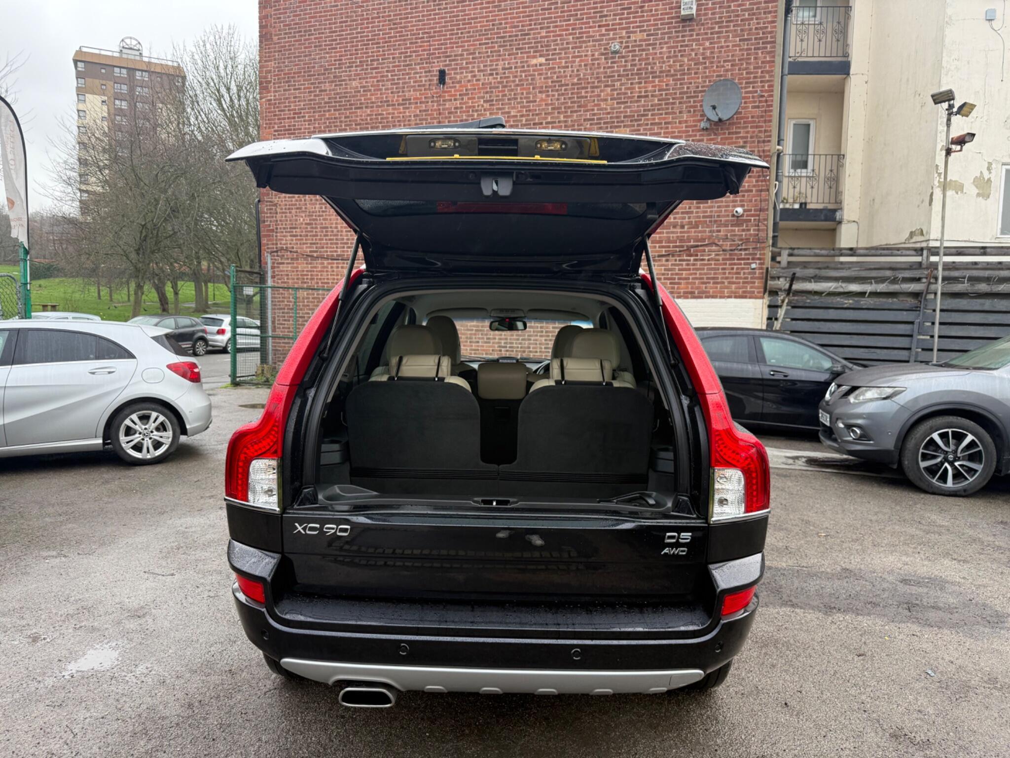 Volvo XC90 - Image 24